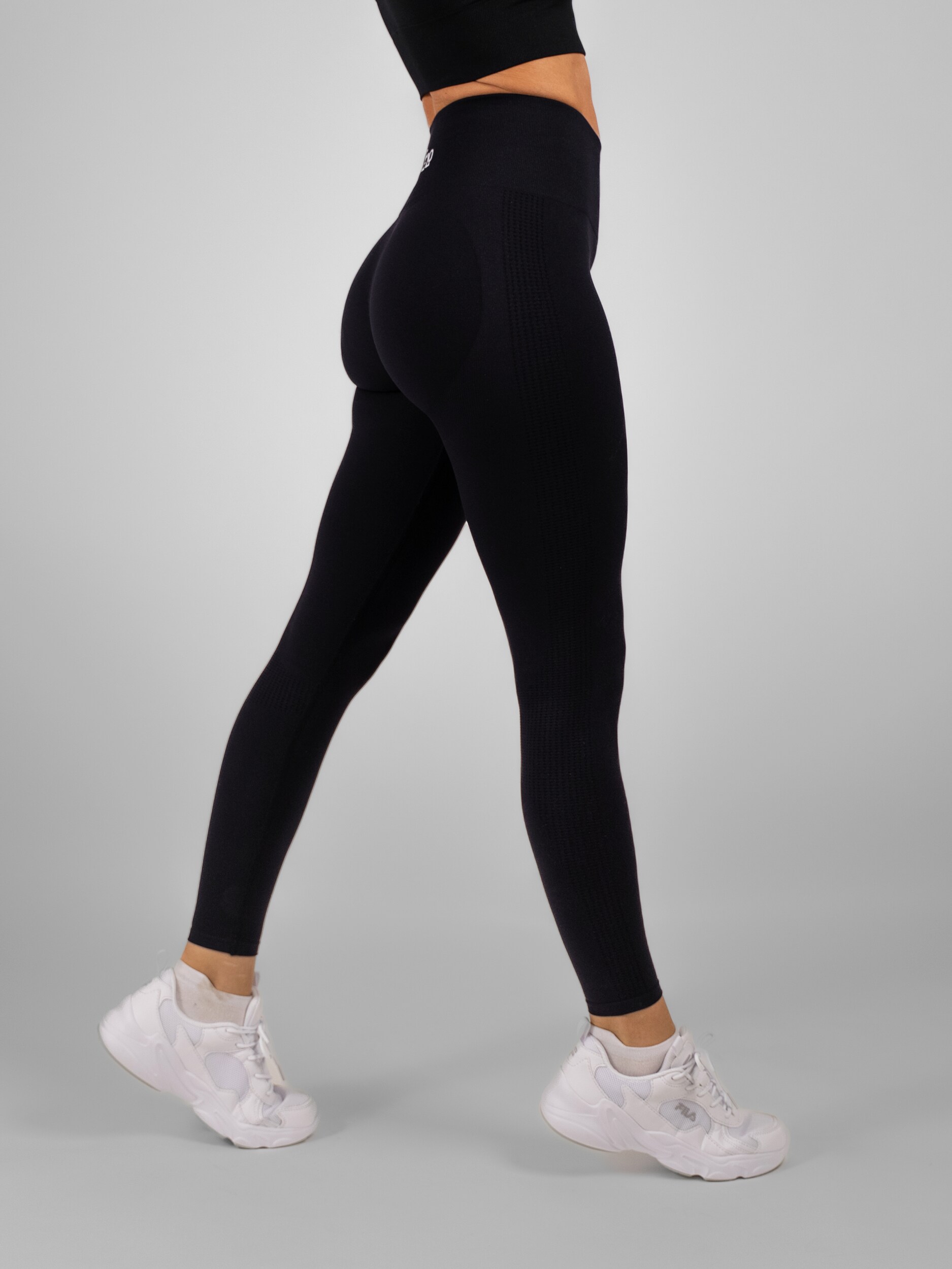 GAVELO, GAVELO SEAMLESS BOOSTER TIGHTS BLACK