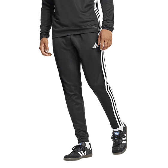 707503101101 ADIDAS  Tiro Es Pnt 707503101101 ADIDAS Tiro Es Pnt  Model01 Detail