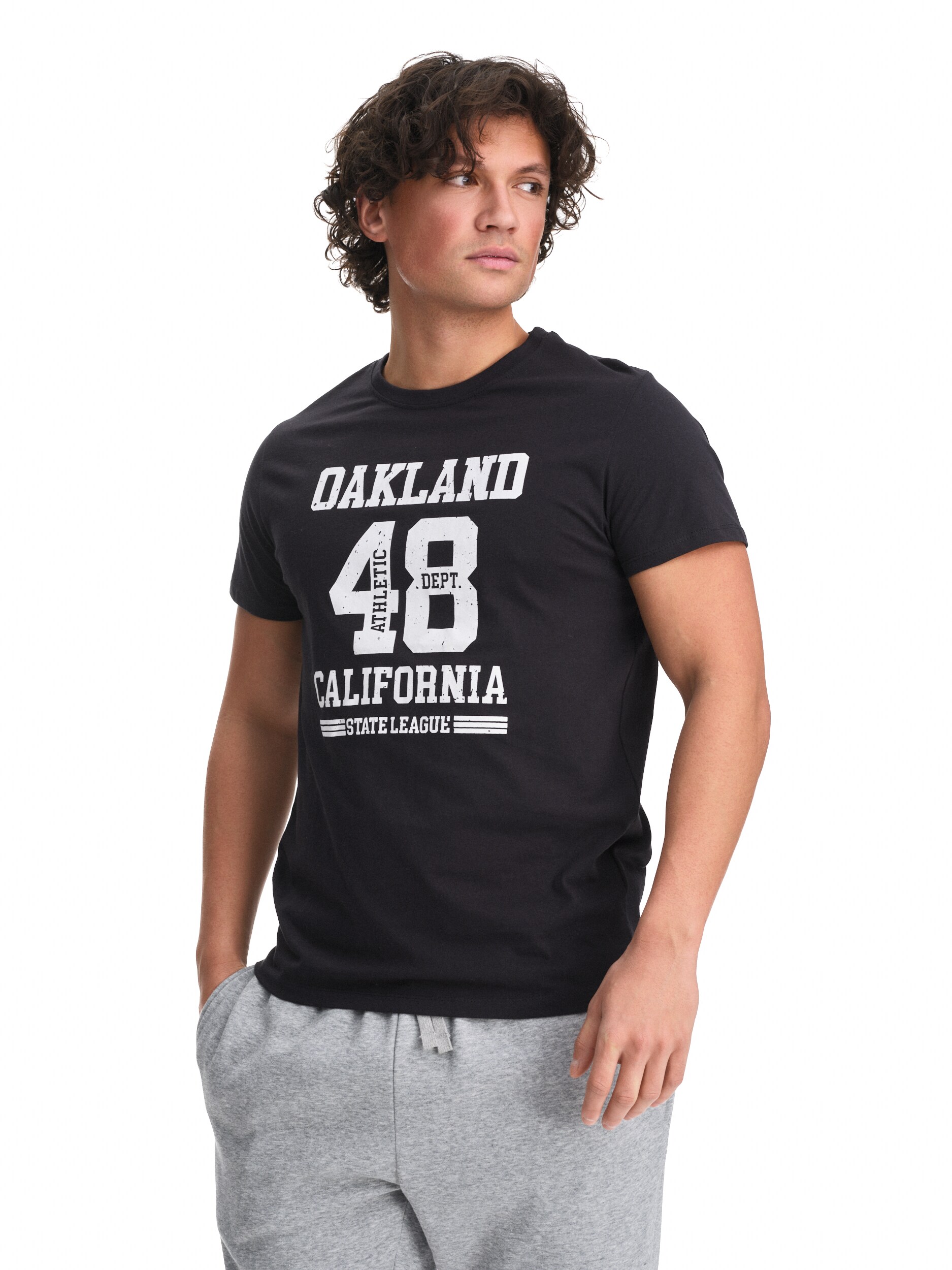 
REACTION, 
So Printed Tee M, 
Detail 1
