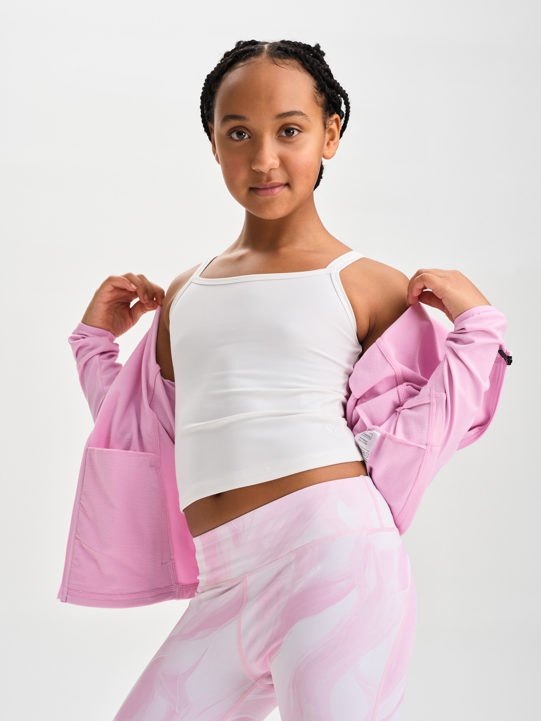 
SOC, 
J FAVOURITE SINGLET, 
Detail 1
