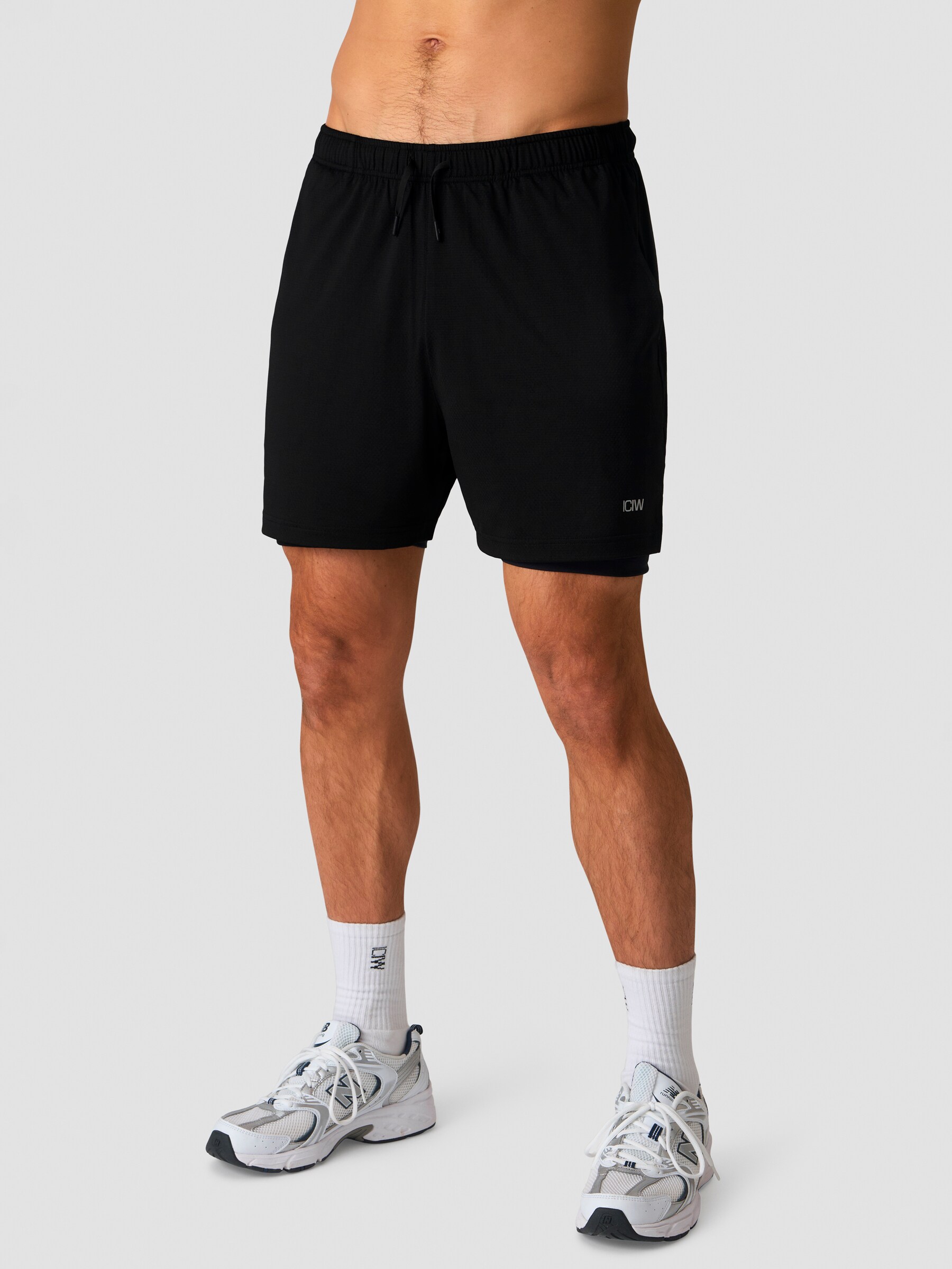 
ICANIWILL, 
STRIDE 2-IN-1 SHORTS M, 
Detail 1
