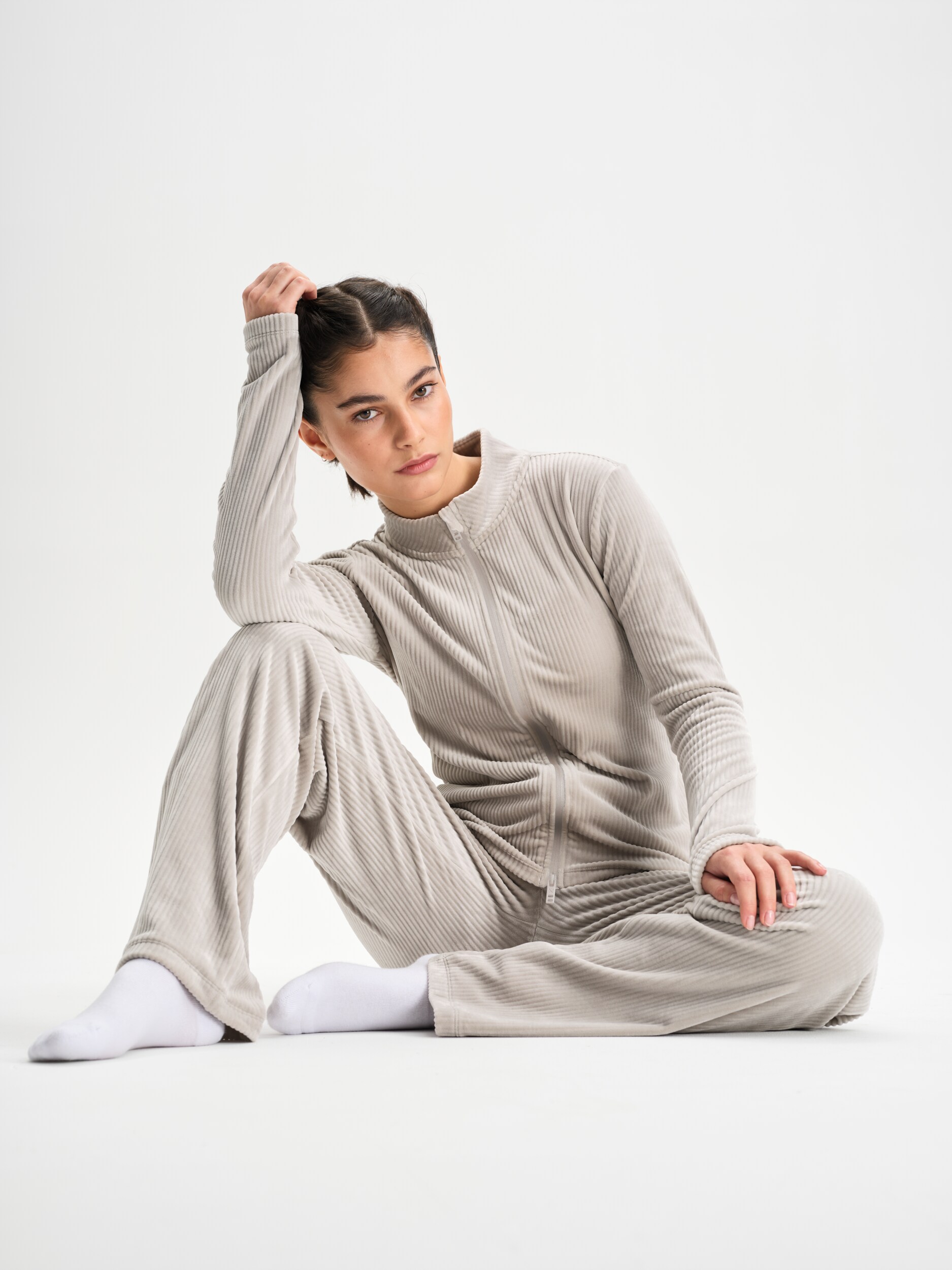 SOC, W Holiday Velvet Zip