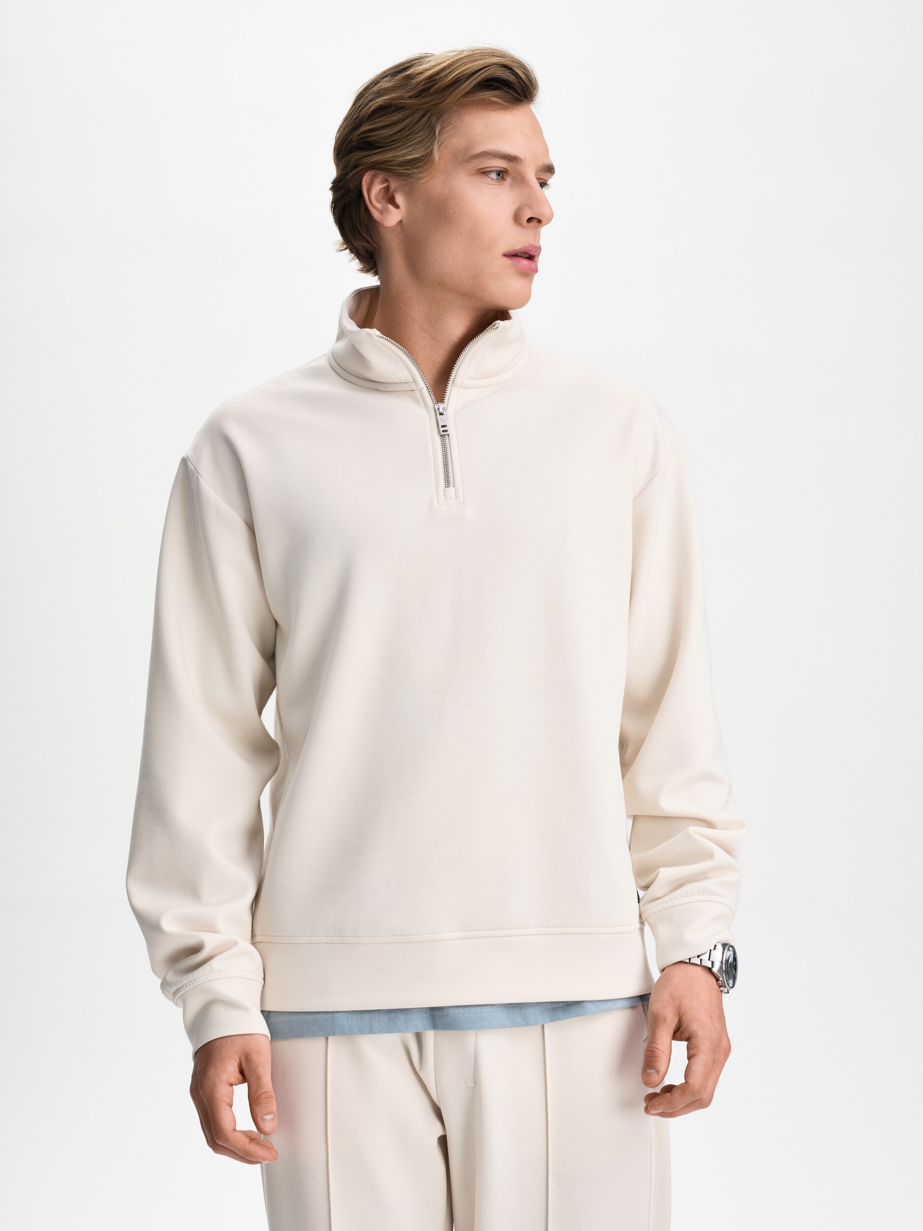 
SOC, 
M SOFT HALF ZIP, 
Detail 1
