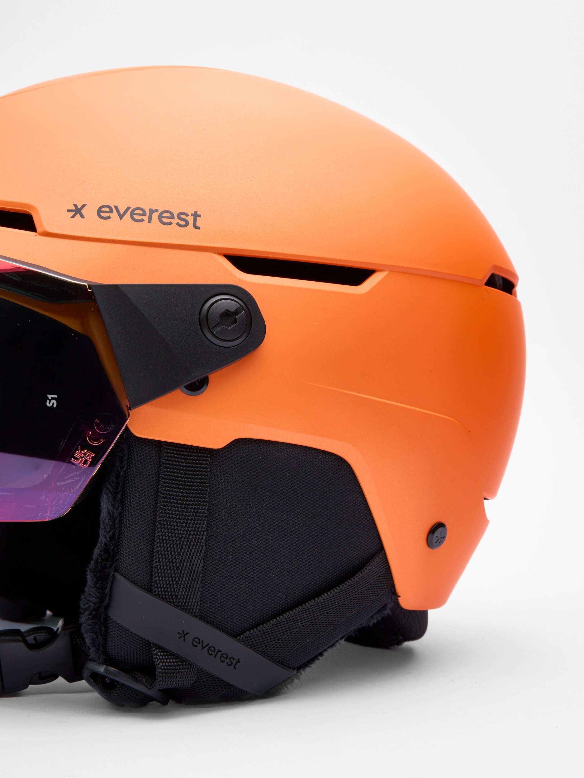 EVEREST, J ALPINE VISOR MIPS HELMET
