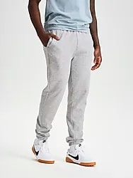 M CORE SWEAT PANT - GREY MELANGE Model01 Small1x1