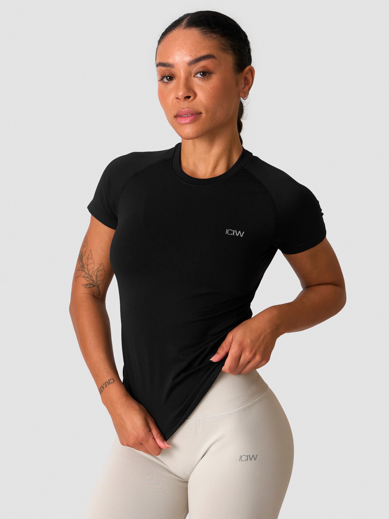 
ICANIWILL, 
DEFINE SEAMLESS T-SHIRT W, 
Detail 1
