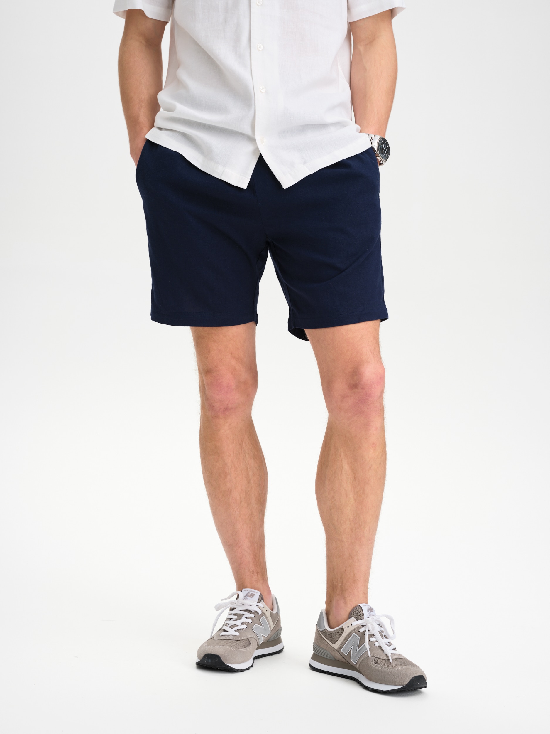 
RACE MARINE, 
M COAST LINEN SHORTS, 
Detail 1
