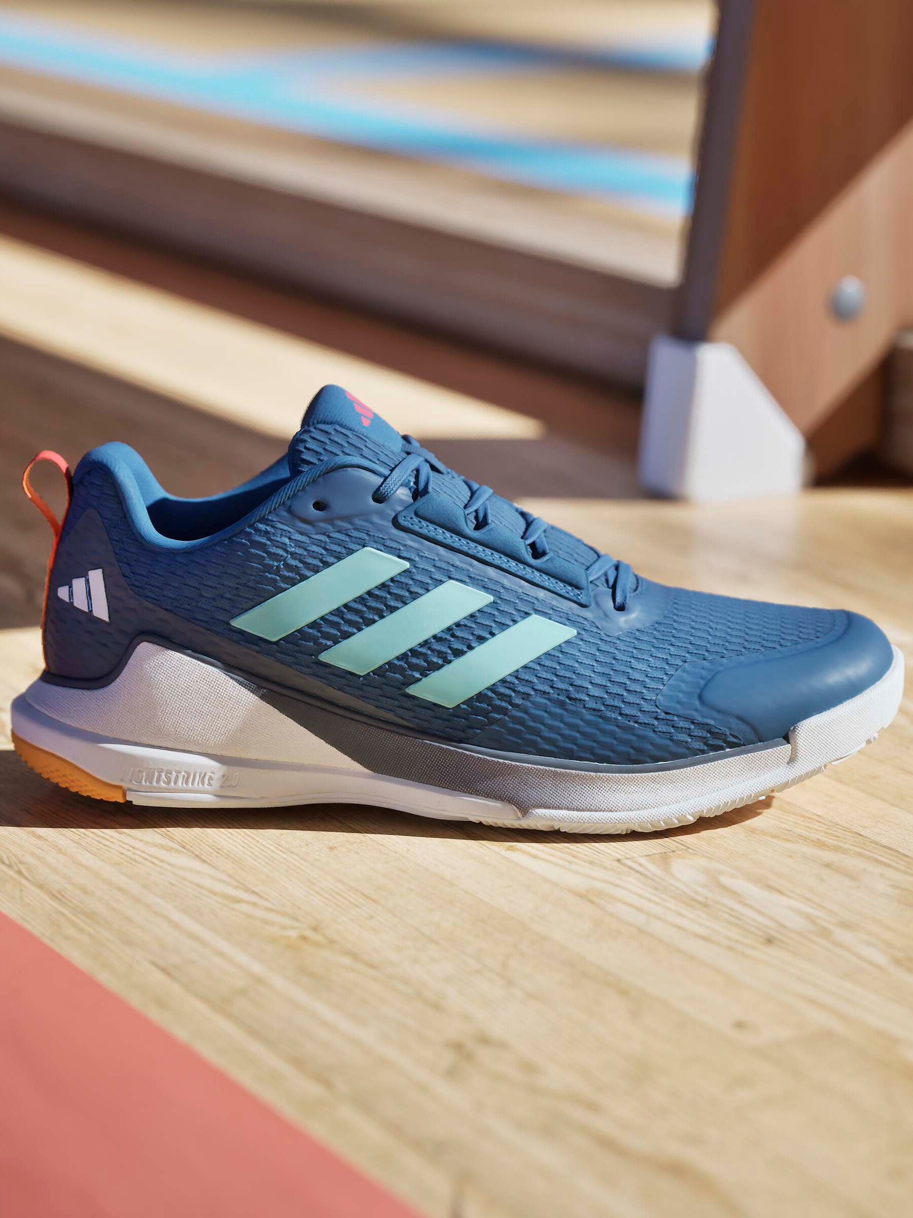 ADIDAS, Novaflight 2 M