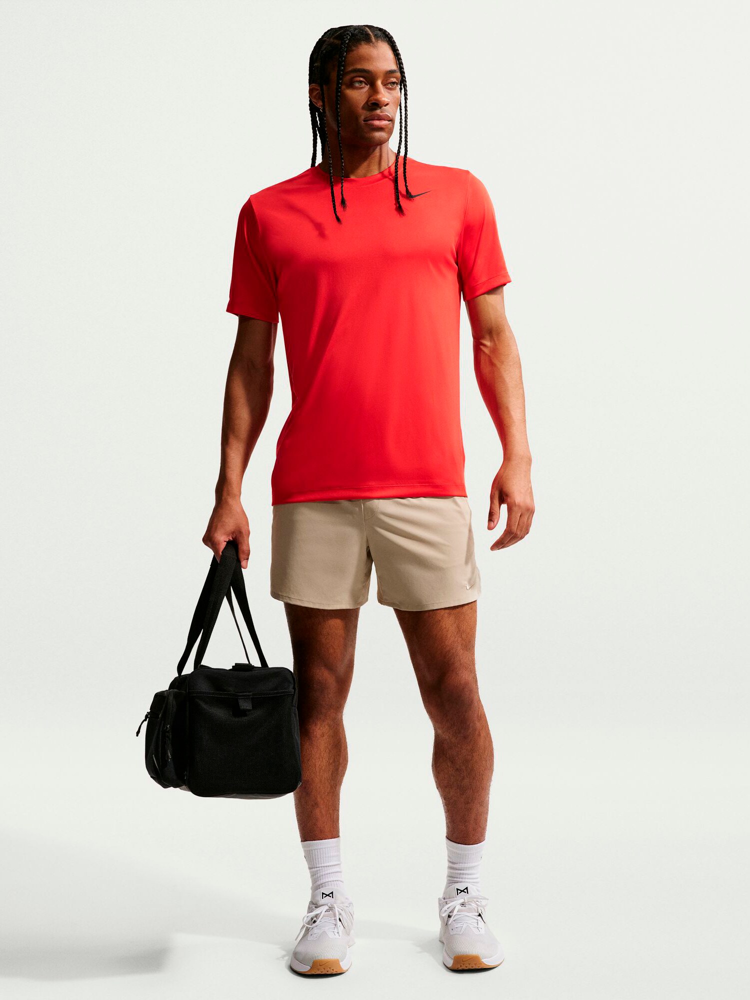 
NIKE, 
NIKE MEN'S DRI-FIT TRAINING T-SHIRT, 
Detail 1
