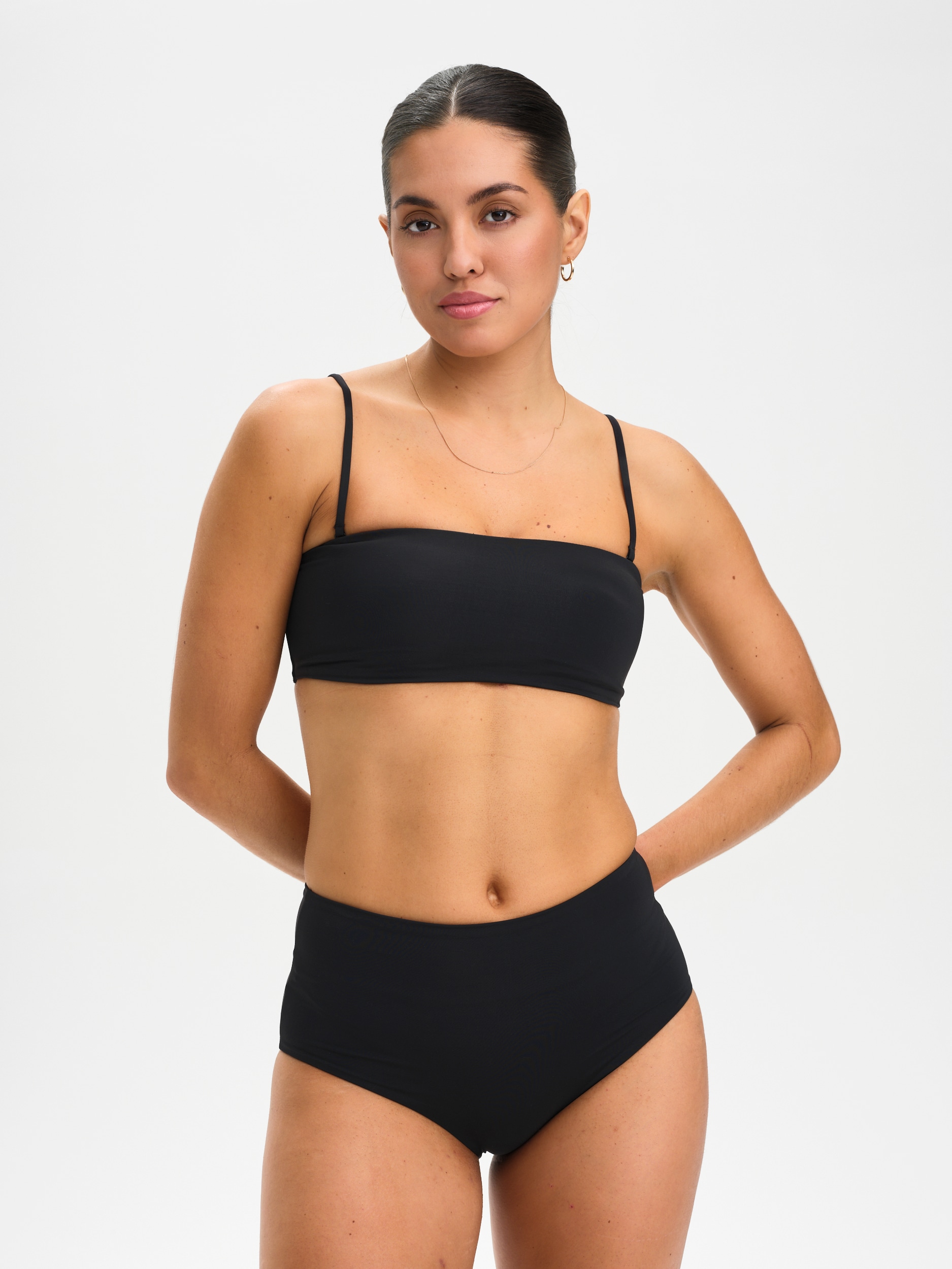 
SOC, 
W BEACH TUBE TOP, 
Detail 1
