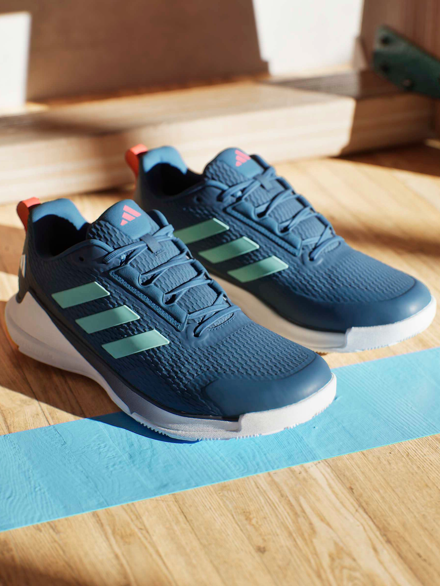 
ADIDAS, 
Novaflight 2 M, 
Detail 1
