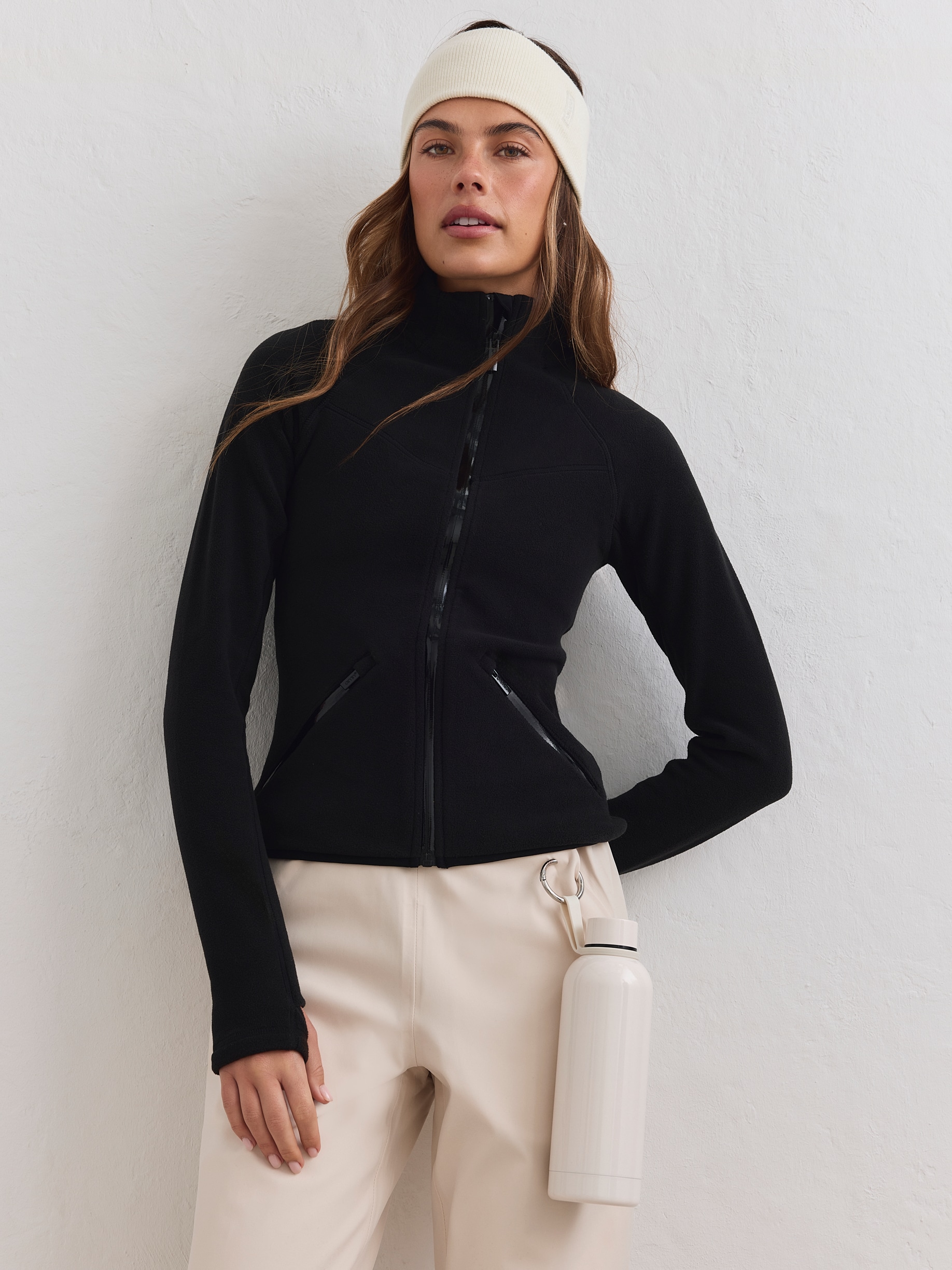 
AIM&acute;N, 
STRETCH FLEECE ZIP JACKET, 
Detail 1
