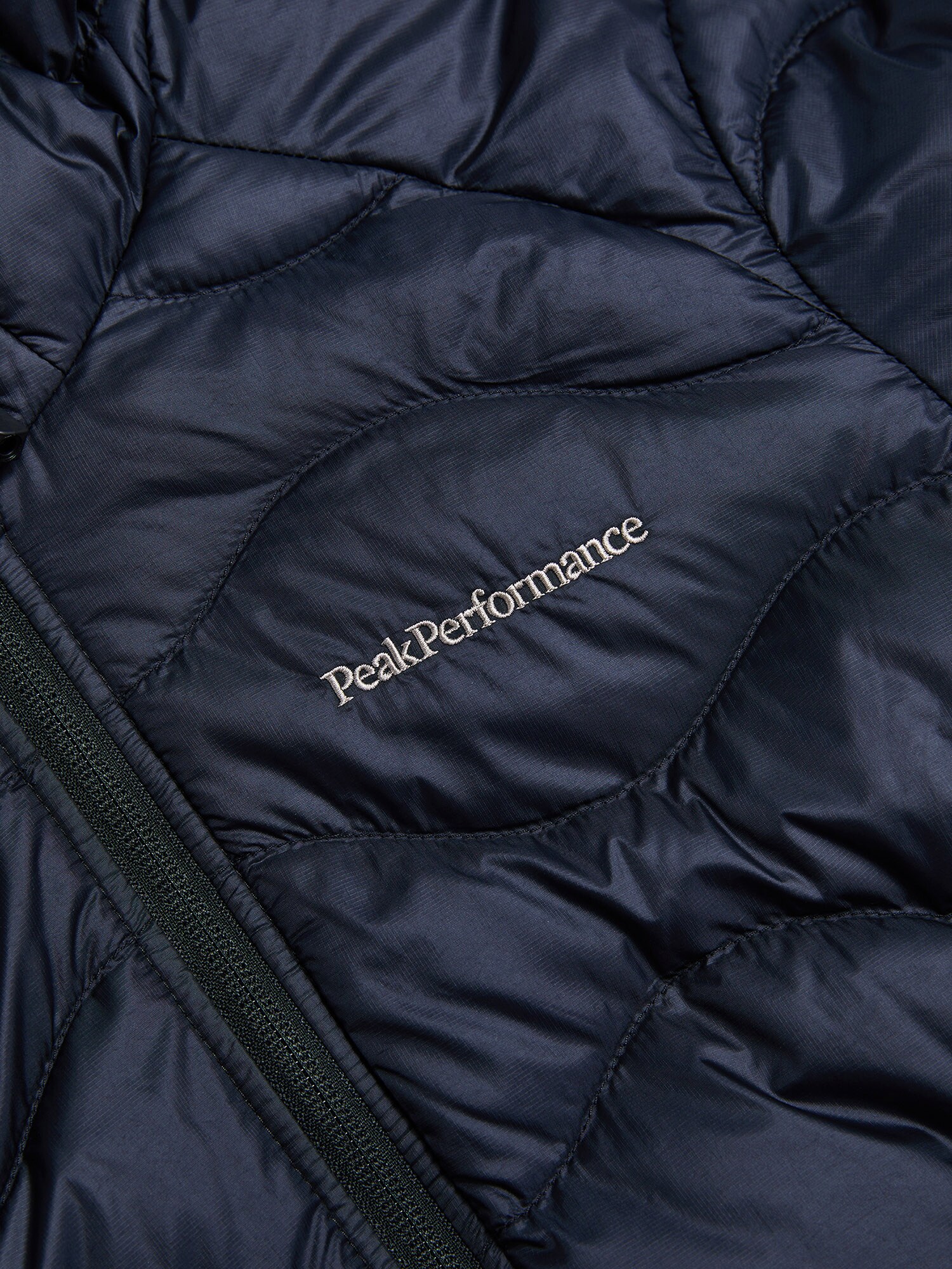 PEAK PERFORMANCE, W Helium Down Hood Jacket