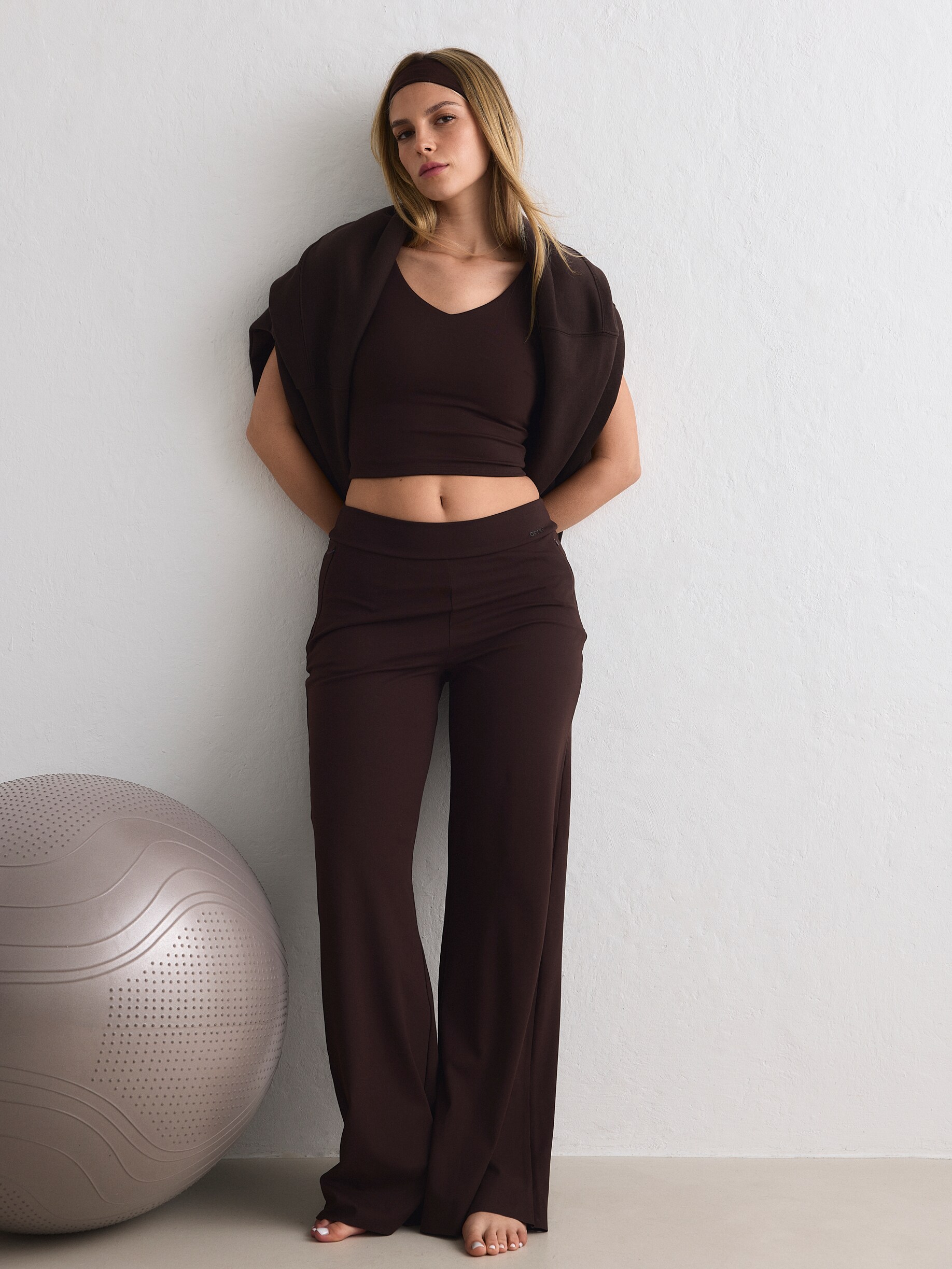 
AIM&acute;N, 
SENSE PANTS, 
Detail 1
