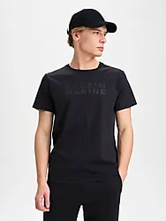 M COAST TEE - NEARLY BLACK Model01 Small1x1