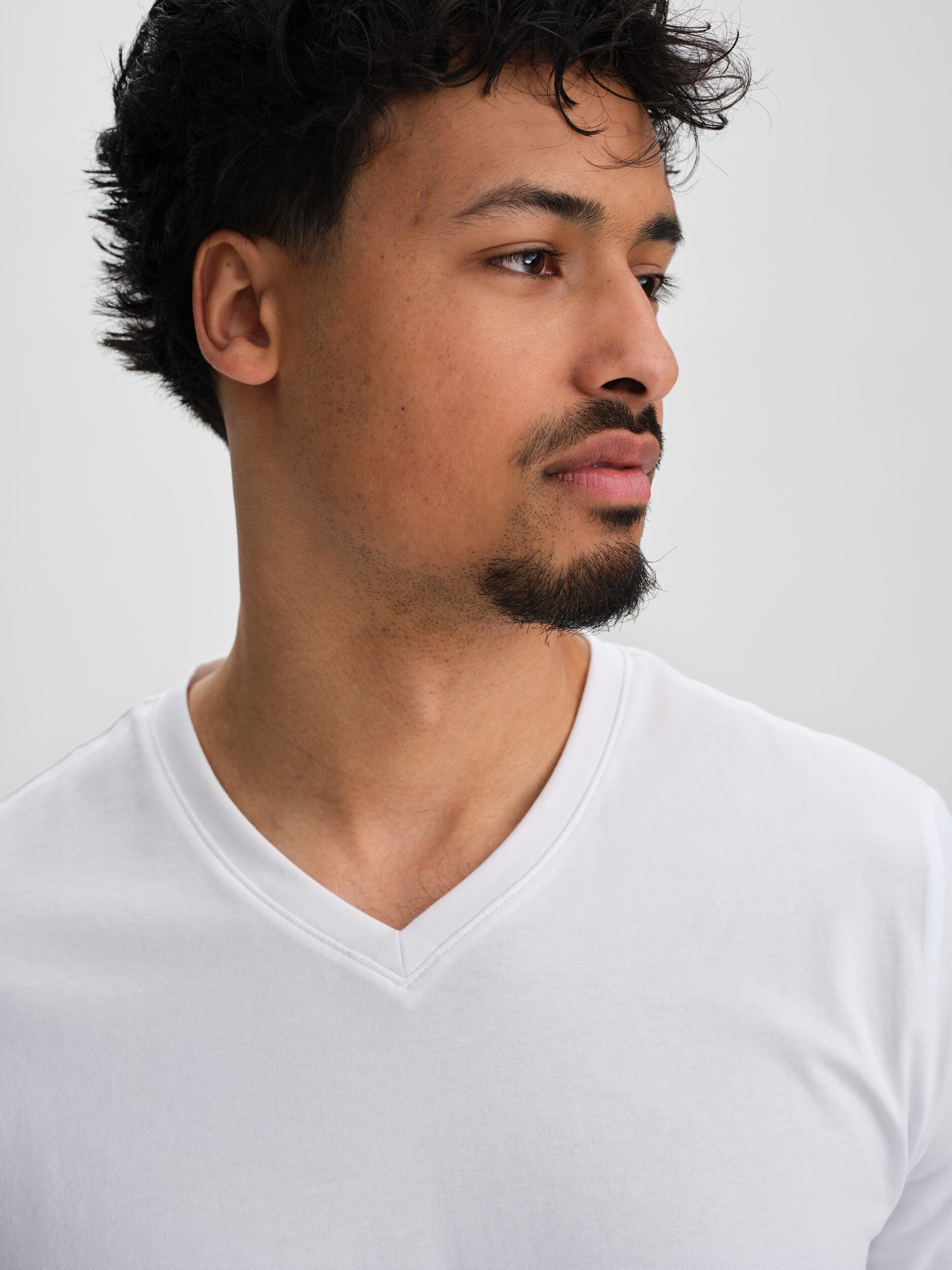 SOC, M SLIM FIT V-NECK TEE