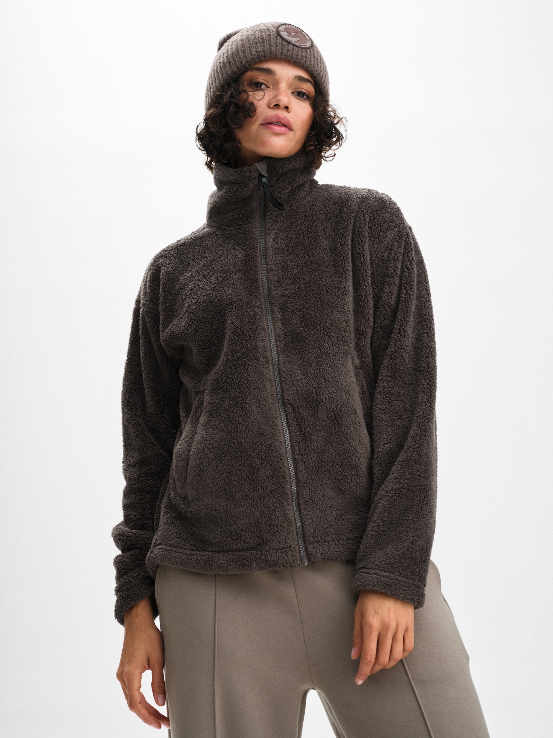 
EVEREST, 
W Cozy Pile Jacket, 
Detail 1
