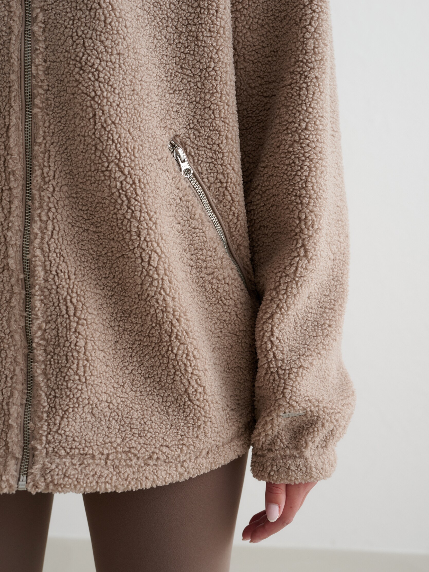 AIM&acute;N, W PILE JACKET