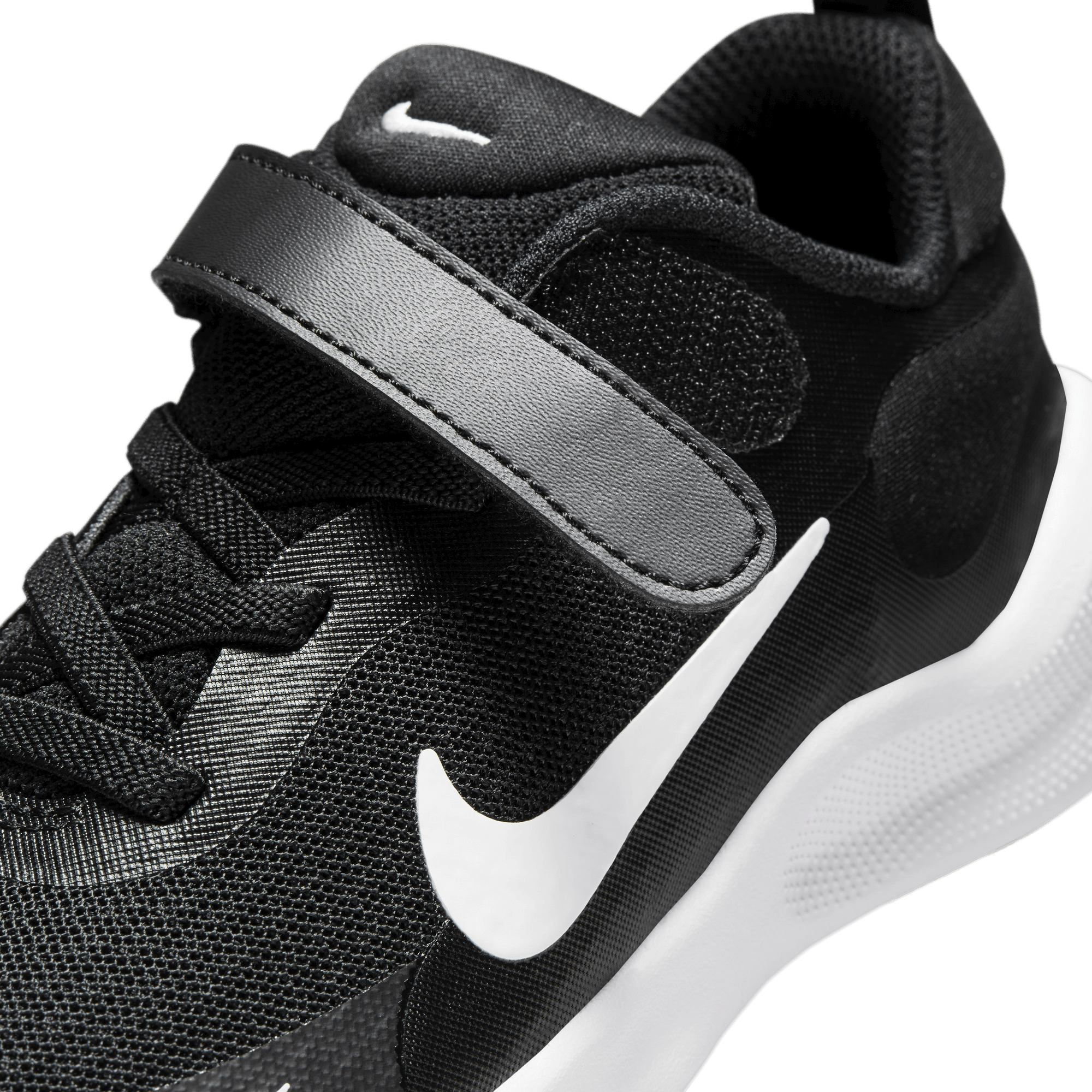 NIKE, J Revolution 7 Ps