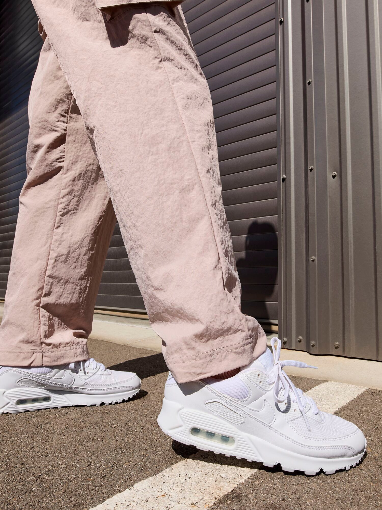 
NIKE, 
NIKE AIR MAX 90 WOMEN'S SHOES, 
Detail 1
