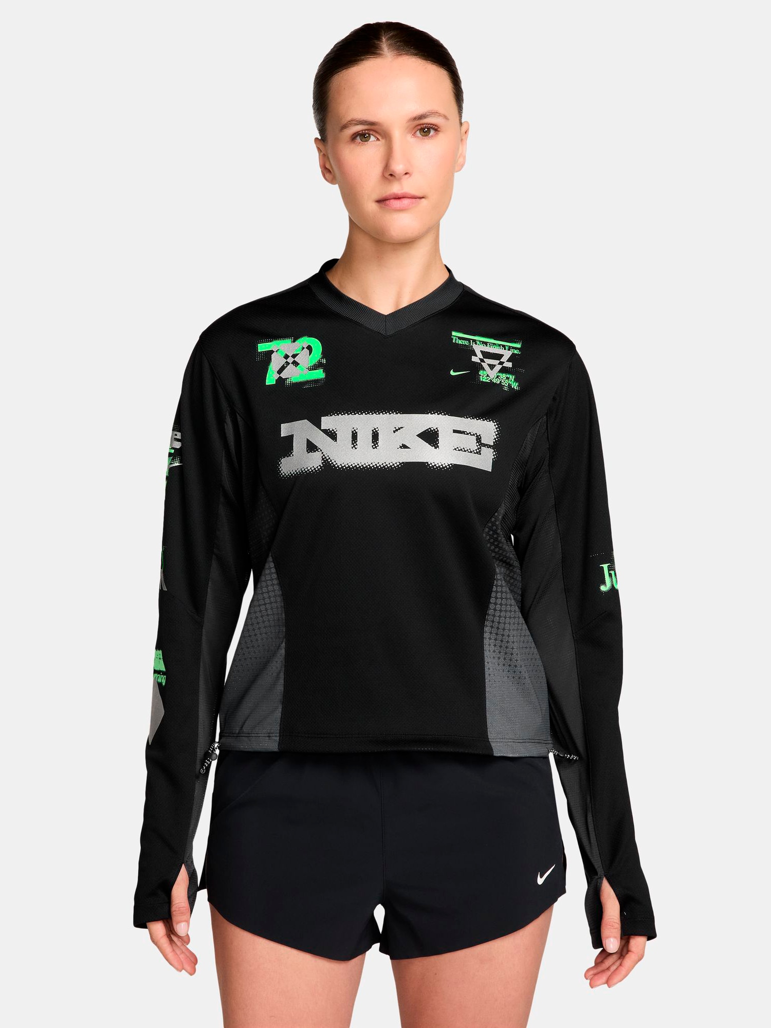 
NIKE, 
W NK SWIFT JERSEY TOP LS NV, 
Detail 1
