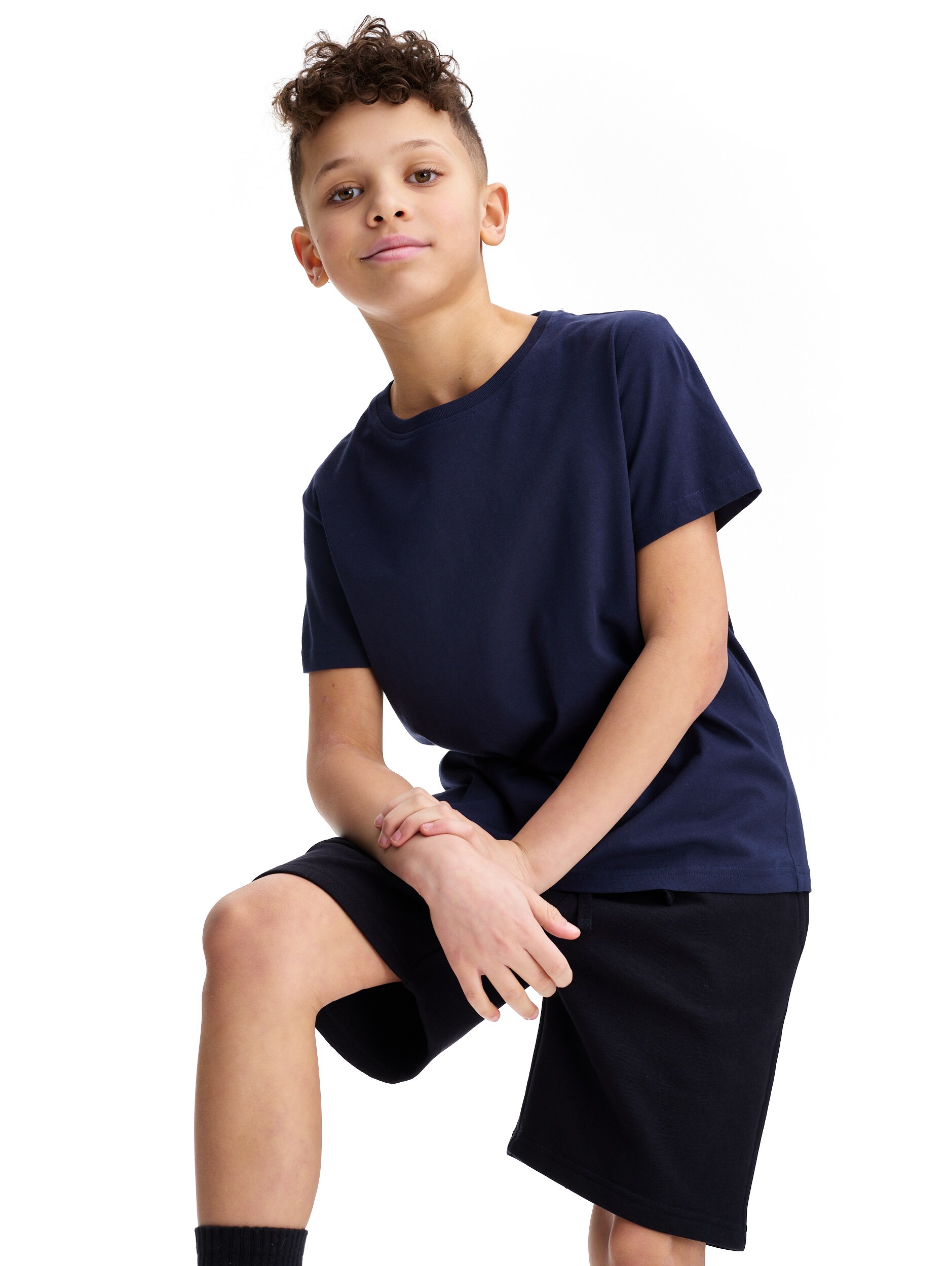 
TAKEOFF, 
Basic Tee Jr, 
Detail 1
