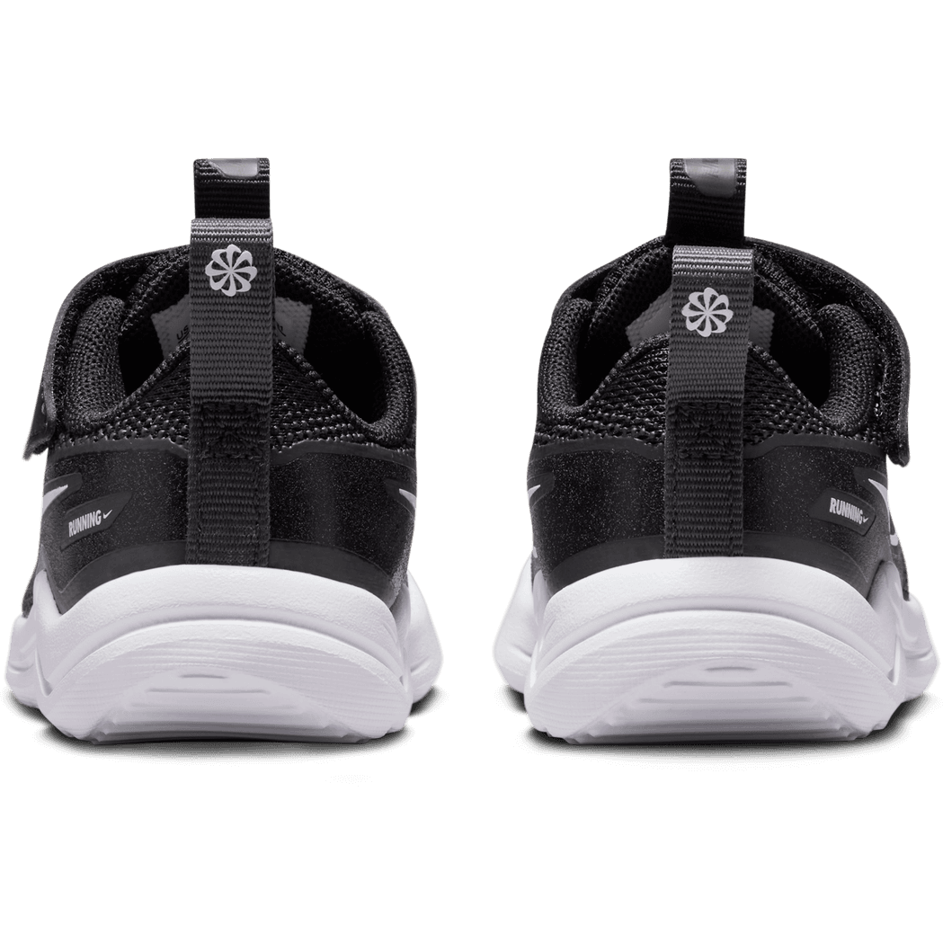 NIKE, K Cosmic Runner