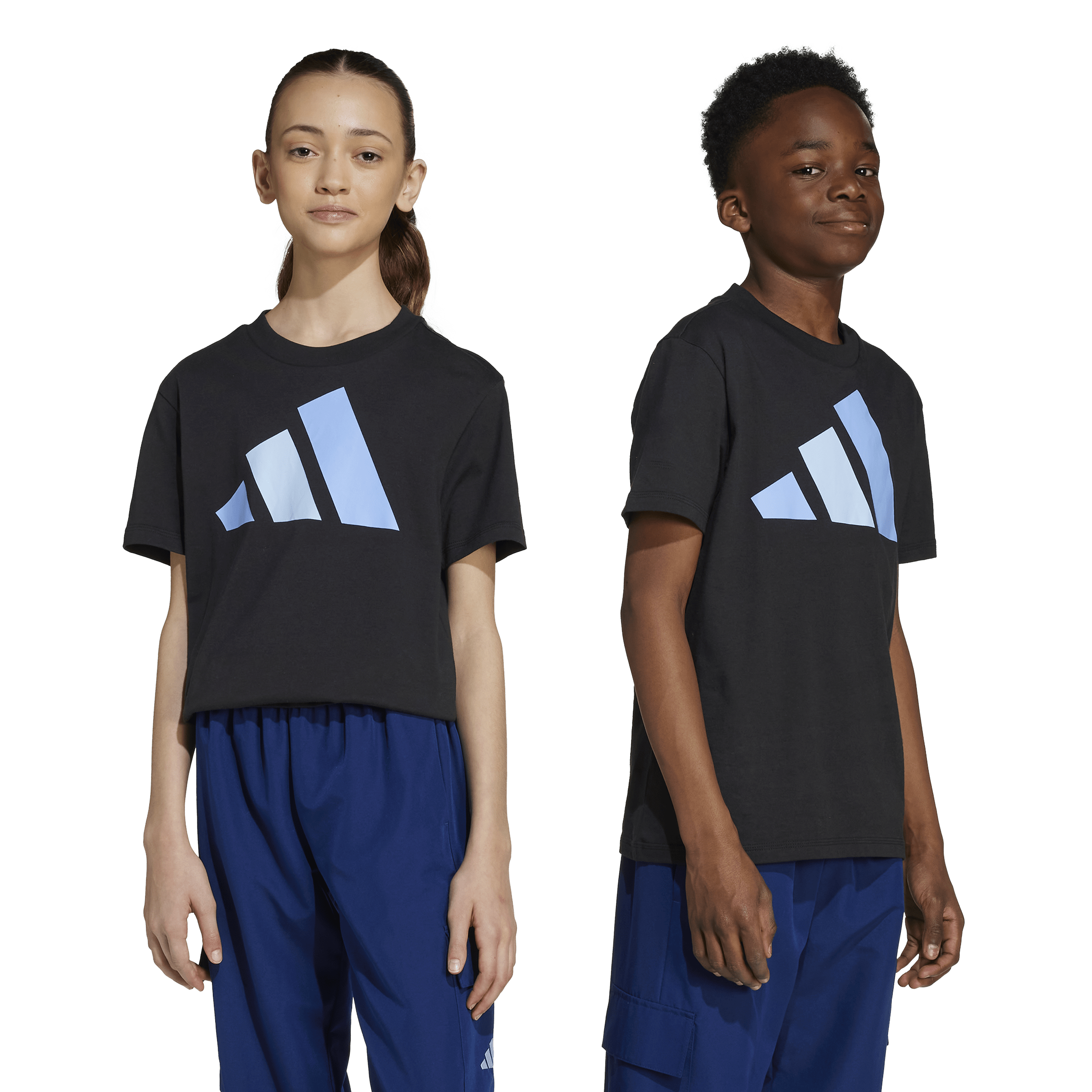 
ADIDAS, 
J Bl Tee 160, 
Detail 1
