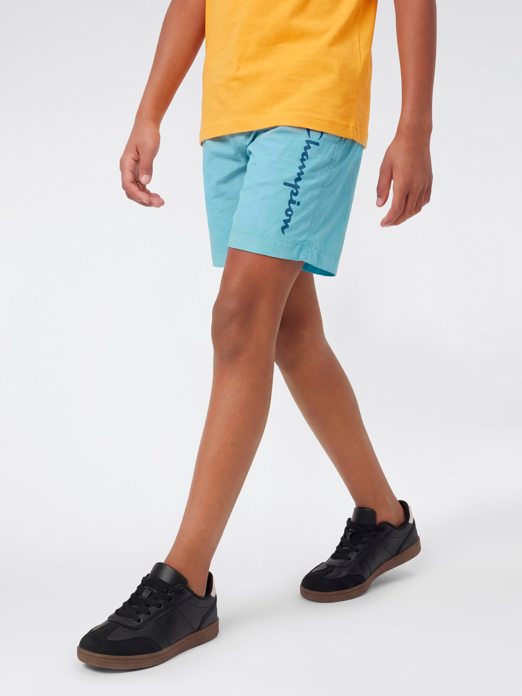 
CHAMPION, 
J BEACHSHORT, 
Detail 1
