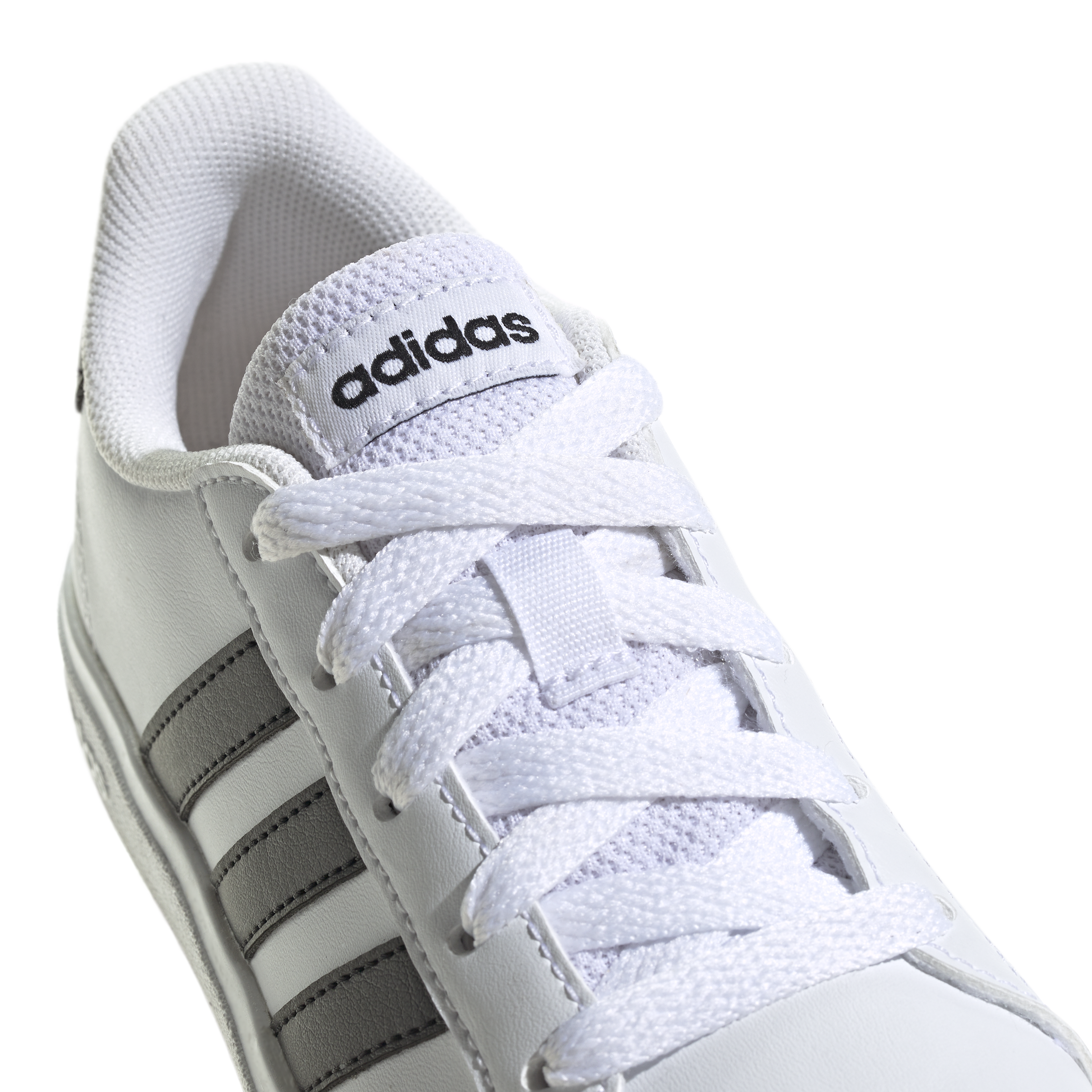 ADIDAS, J Grand Court 2.0 K