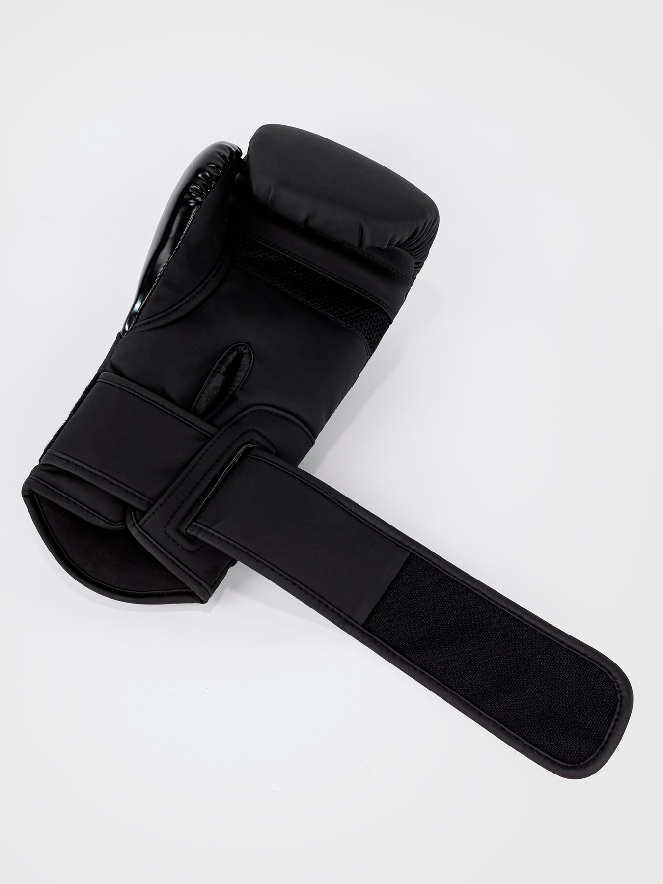 VENUM, CHALLENGER 4 BOXING GLOVE