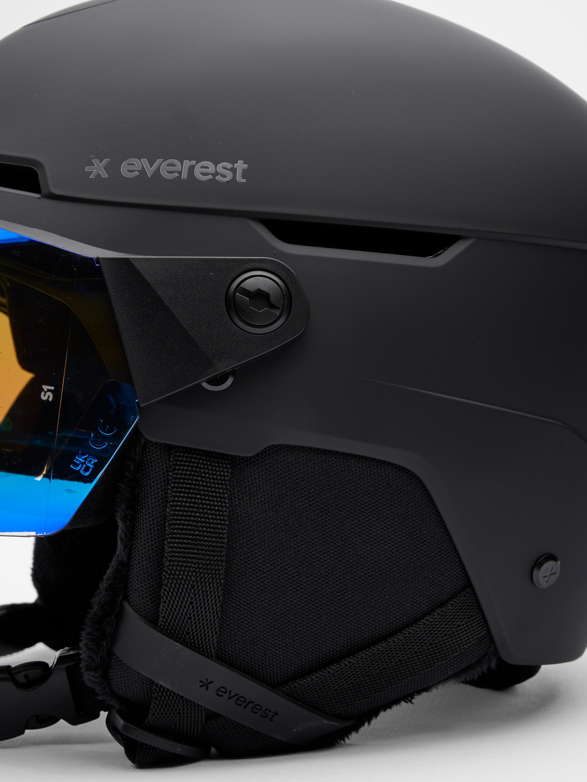 EVEREST, J ALPINE VISOR MIPS HELMET