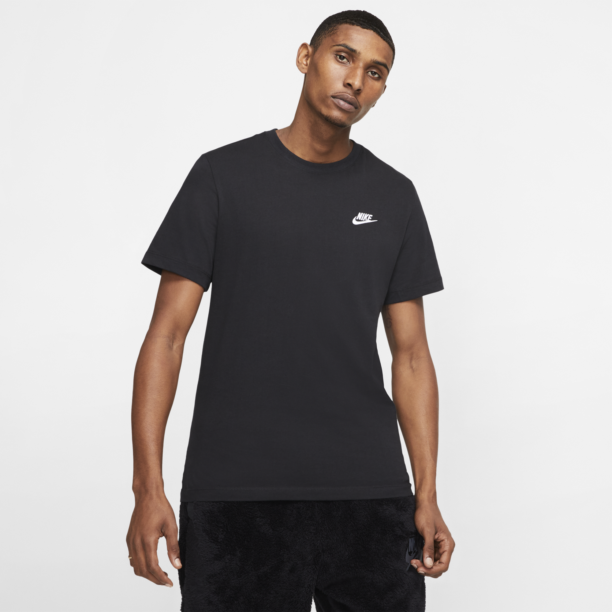 
NIKE, 
M Club Tee, 
Detail 1
