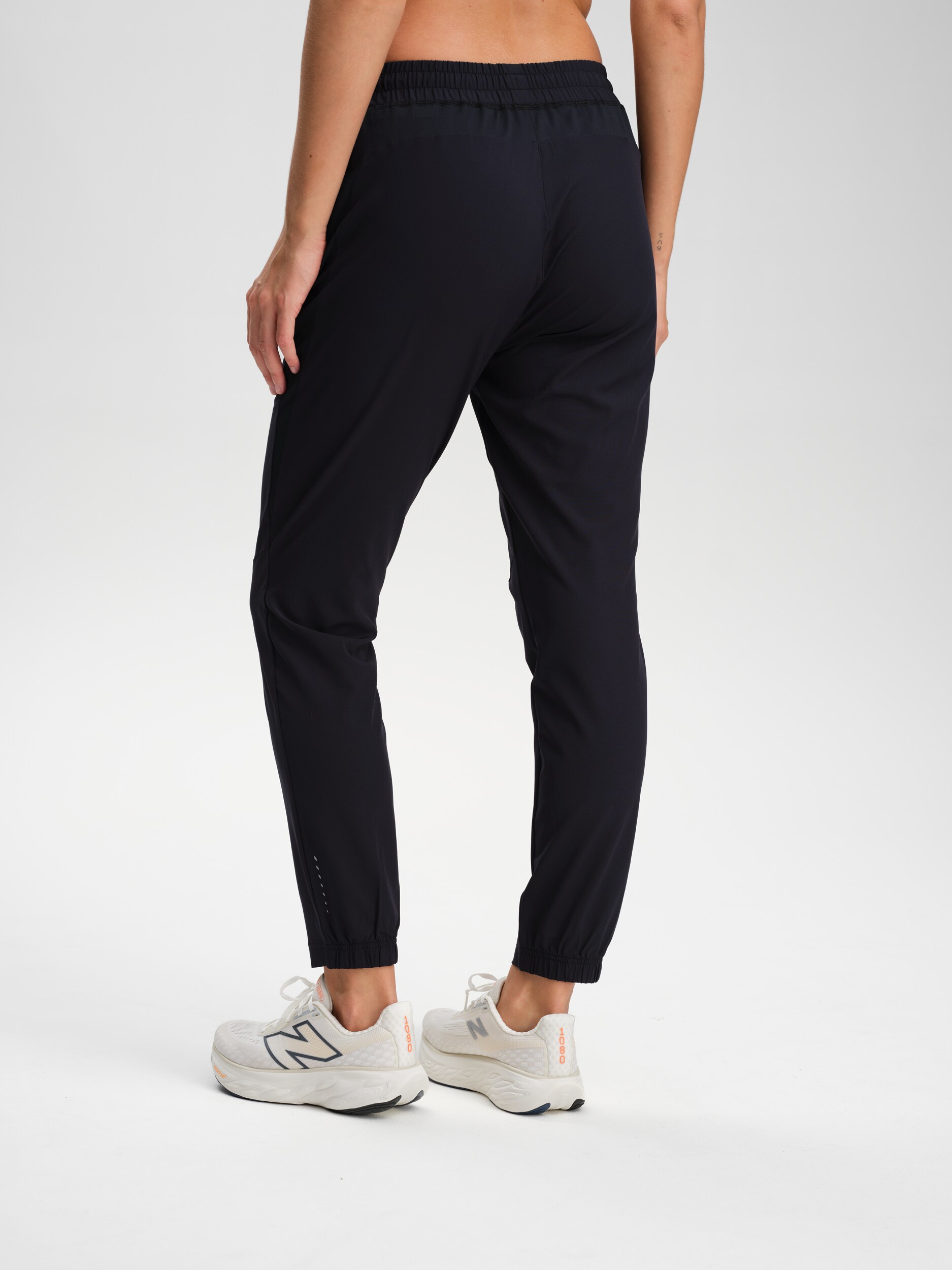 SOC, W Run Woven Pant