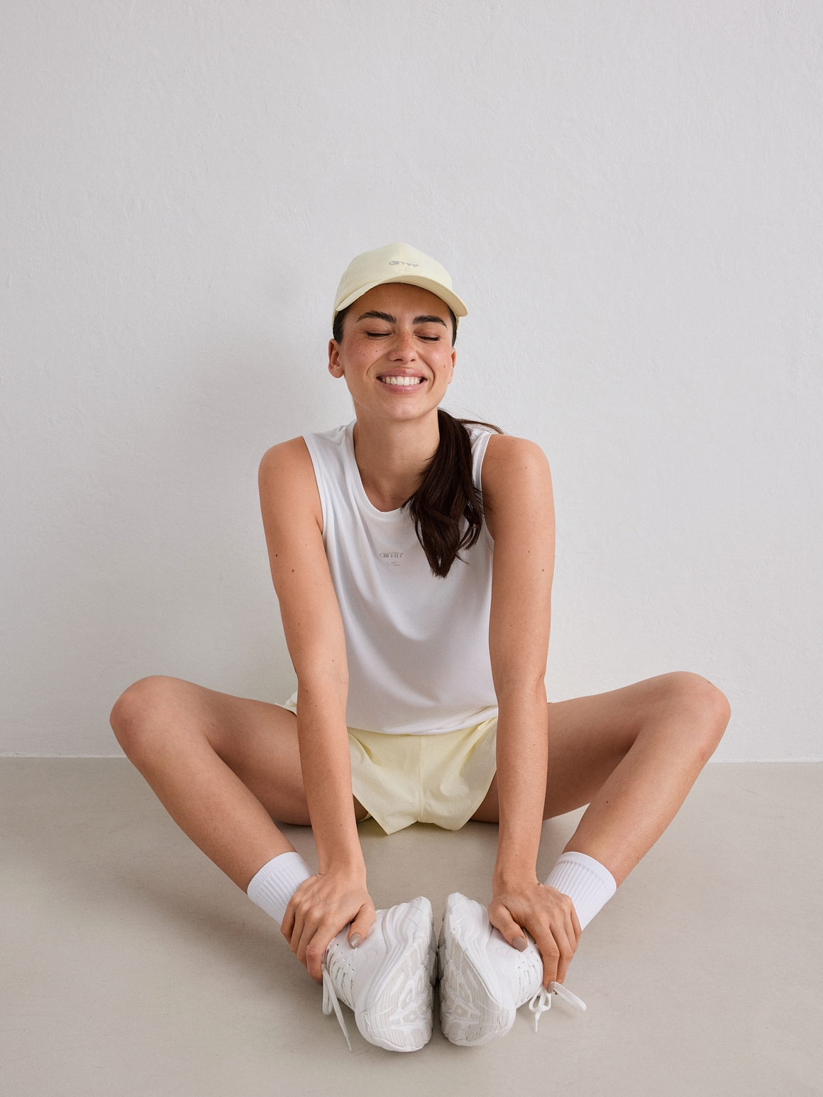 AIM&acute;N, W RUNNING SLEEVELESS TOP