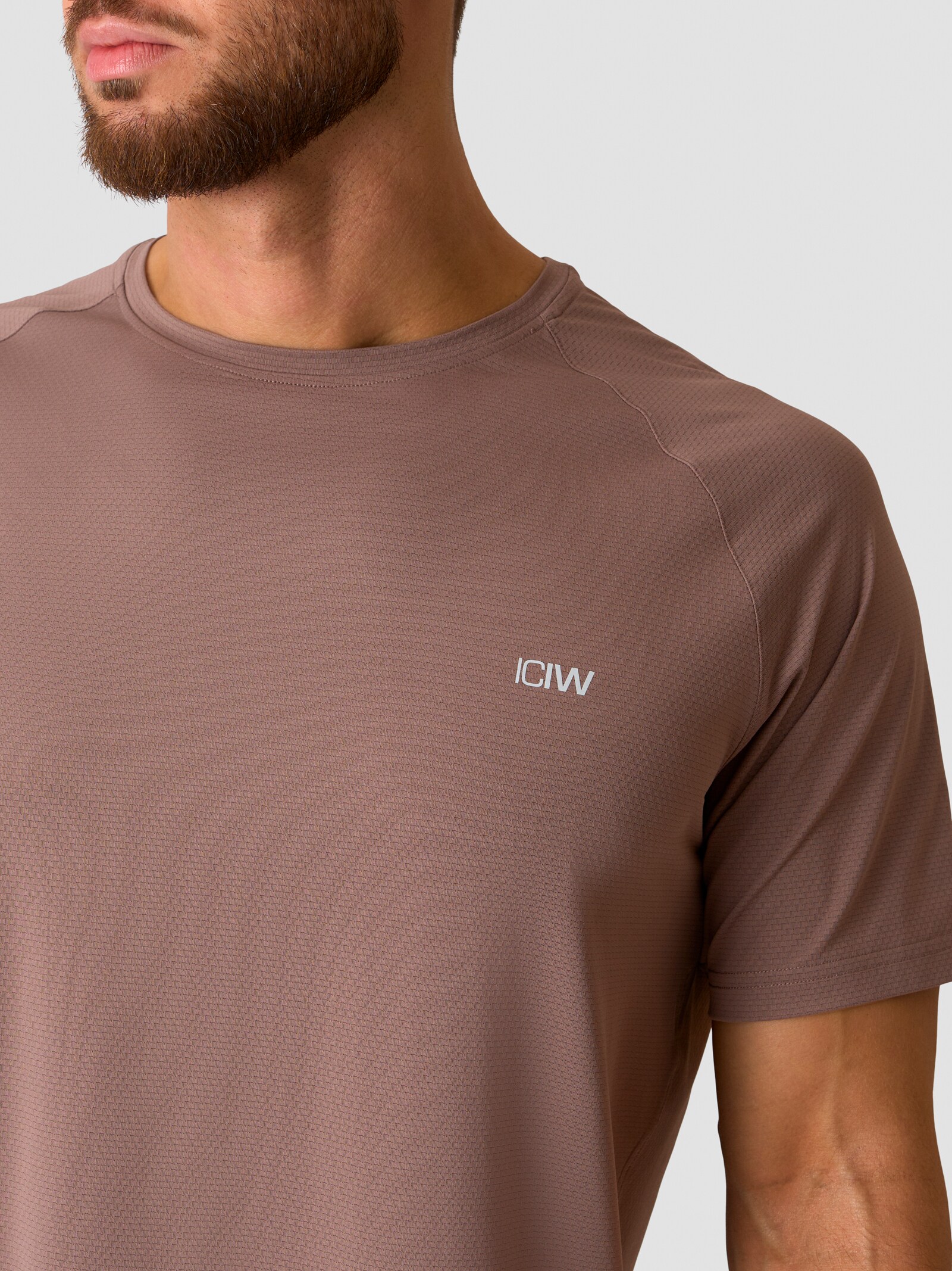 ICANIWILL, M Stride Raglan Tee