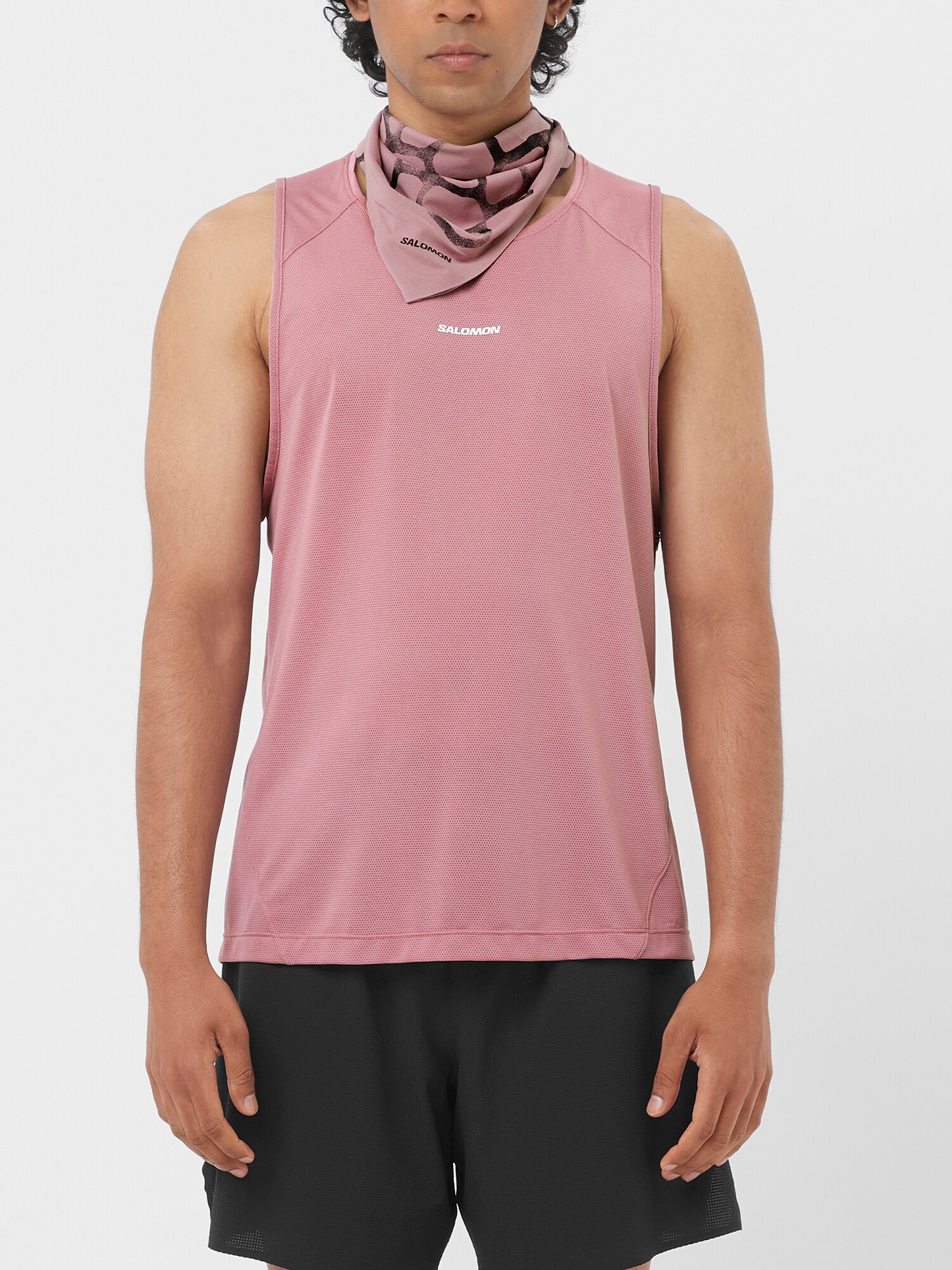 
SALOMON, 
M Shkout Core Tank, 
Detail 1
