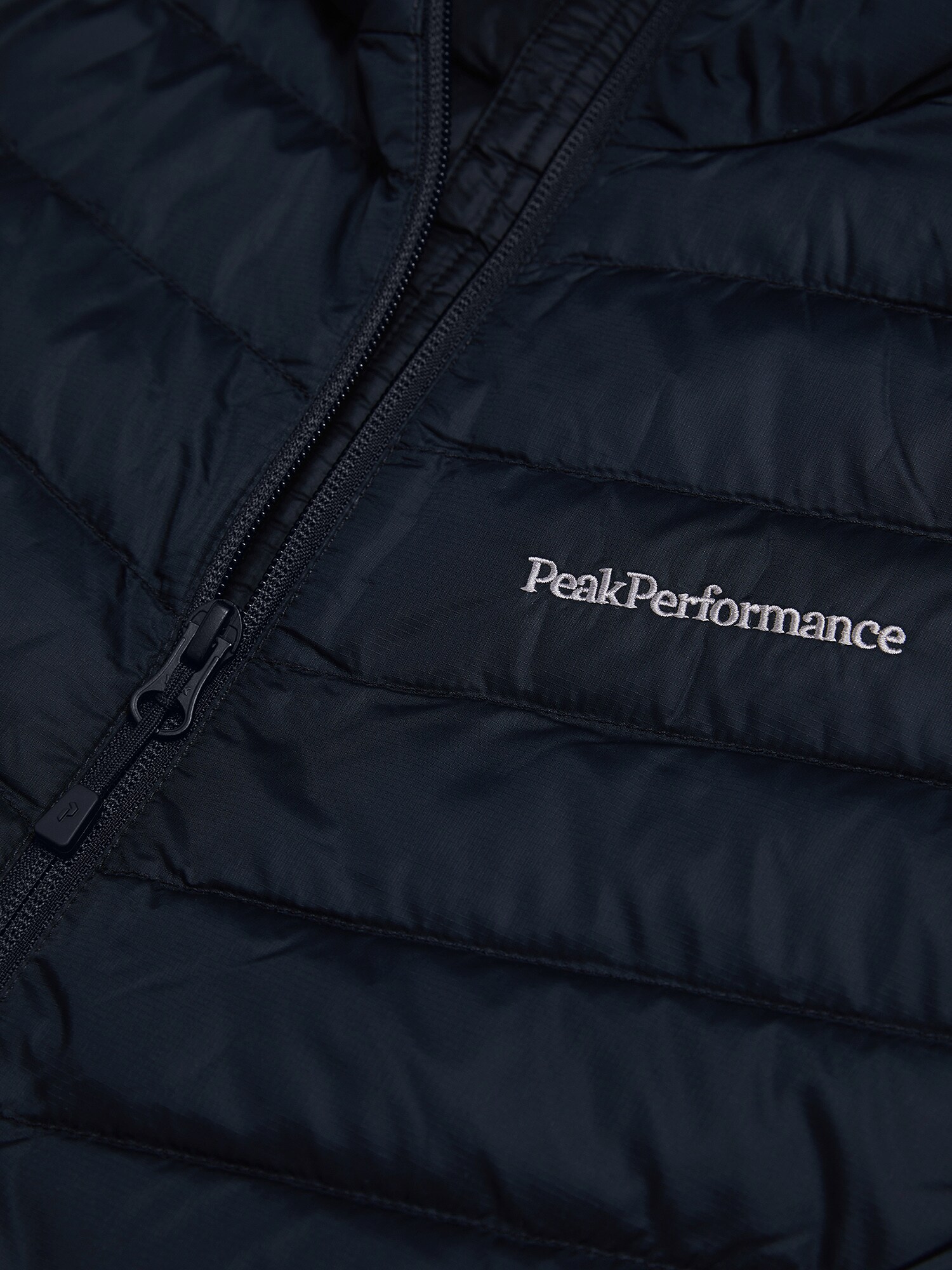 PEAK PERFORMANCE, FROST DOWN HYBRID HOOD W
