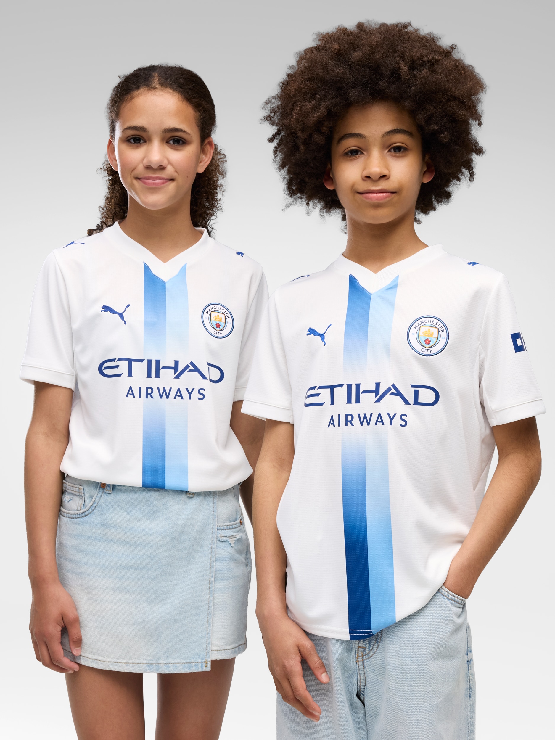 
PUMA, 
MCFC THIRD JSY REPLICA JR, 
Detail 1
