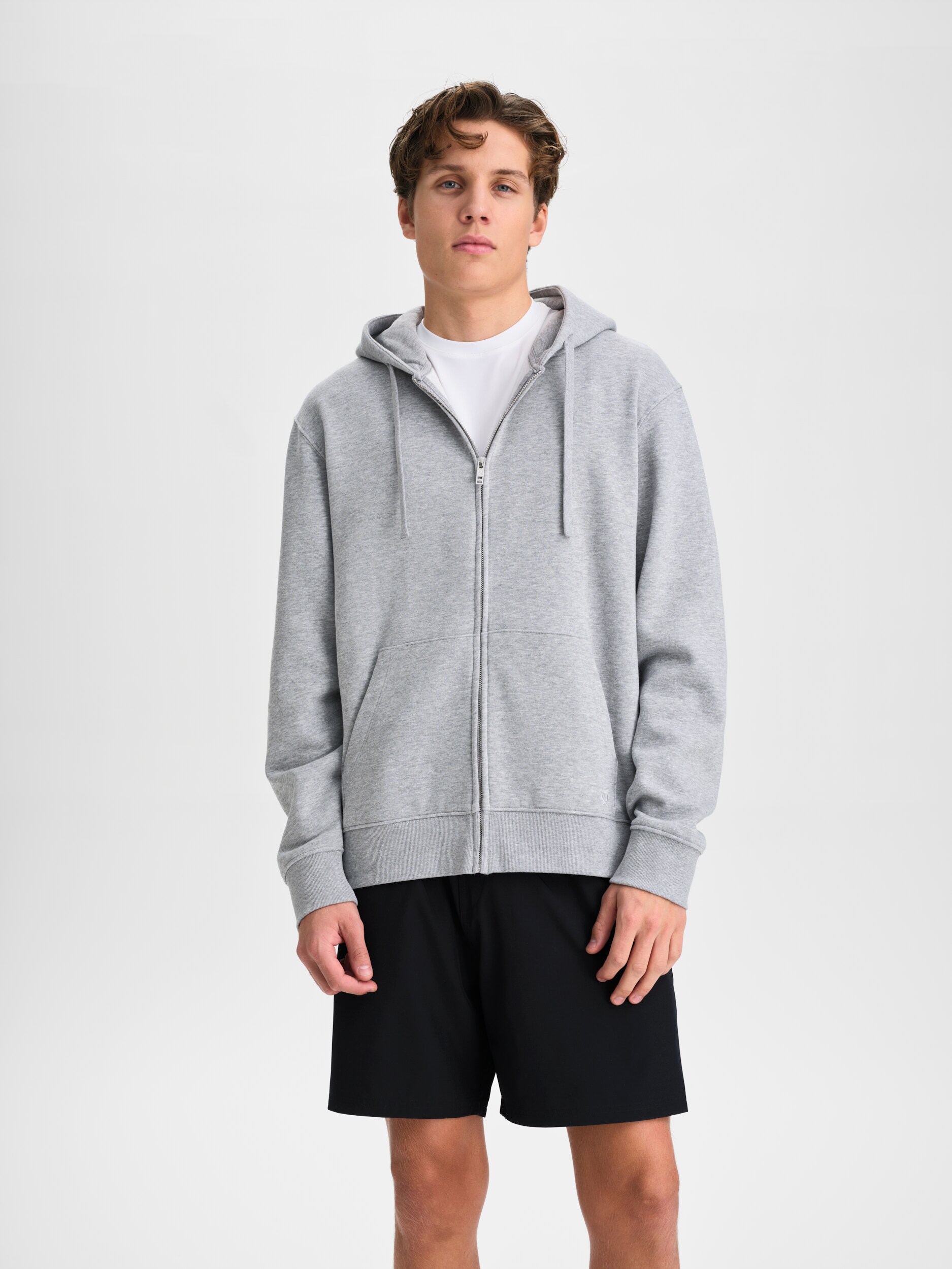 
SOC, 
M Core Zip Hood, 
Detail 1
