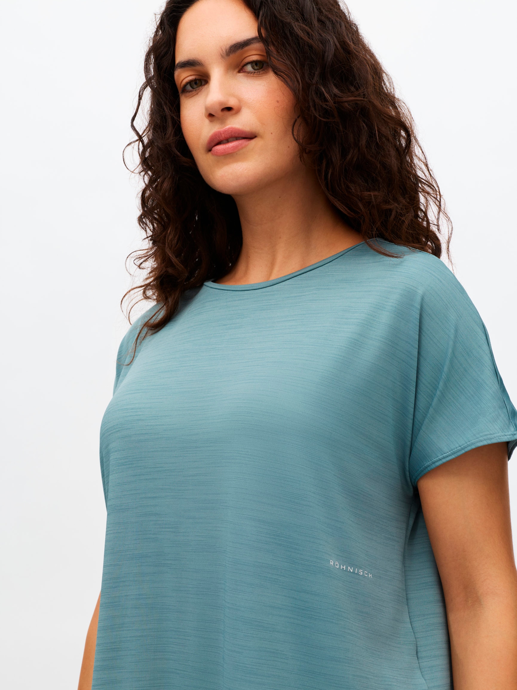 R&Ouml;HNISCH, Motion Tee