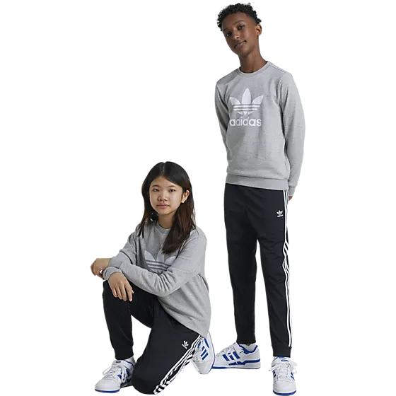 403771101101 ADIDAS ORIGINALS J Sst Track Pants 403771101101 ADIDAS ORIGINALS J Sst Track Pants Model01 Detail