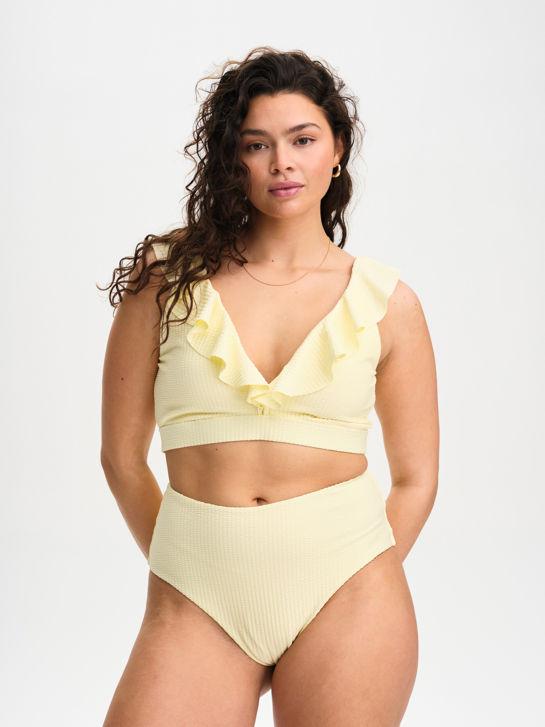 RACE MARINE, W ANTHEA HIGH BRIEF