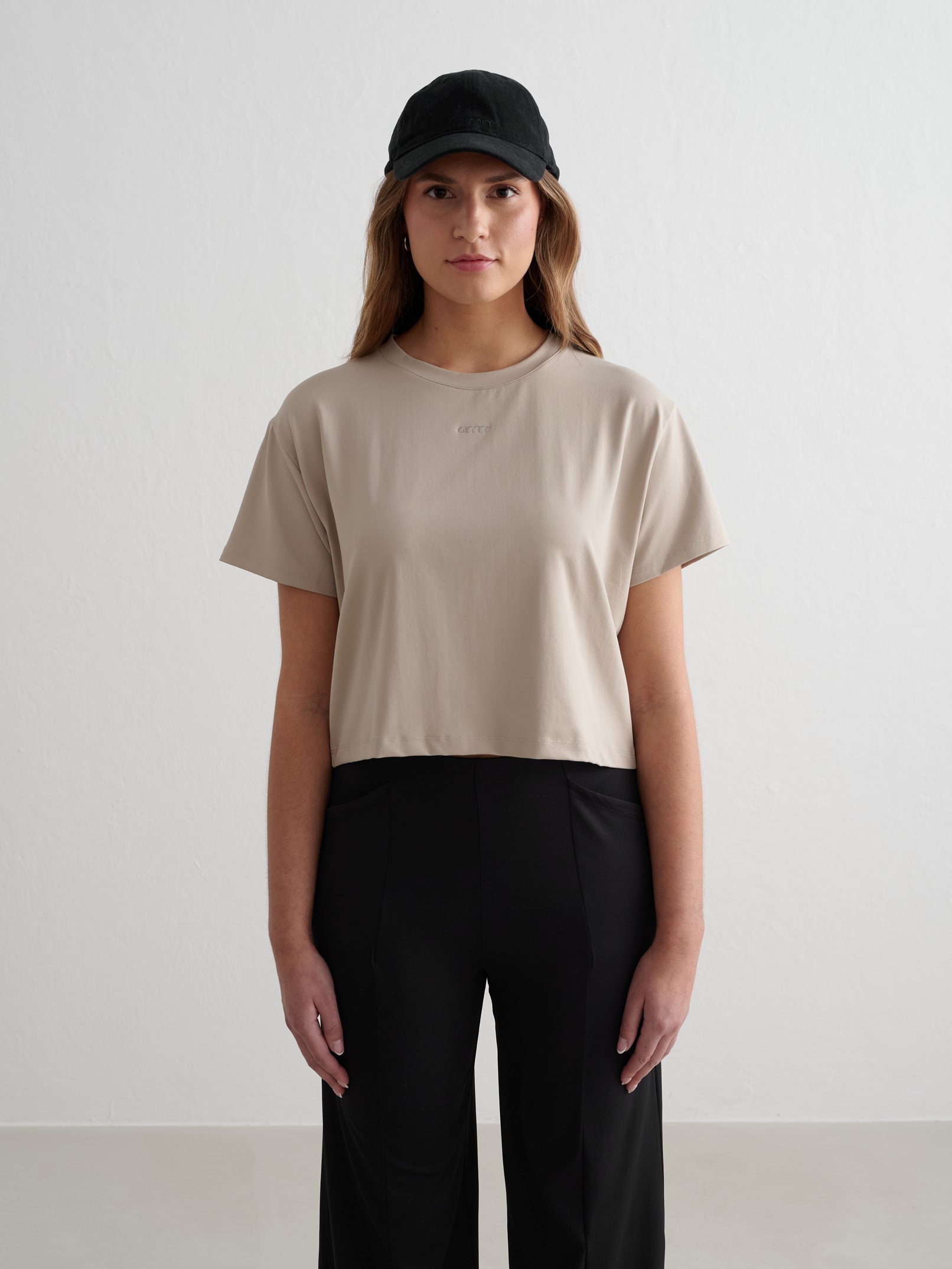 
AIM&acute;N, 
Essence Relaxed T-shirt, 
Detail 1
