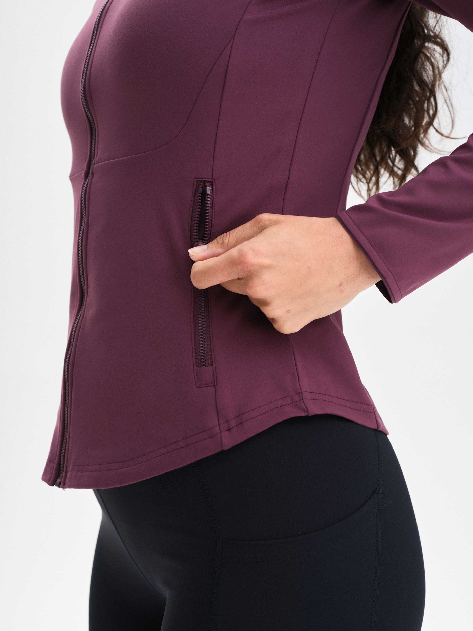 SOC, W Run Soft Zip
