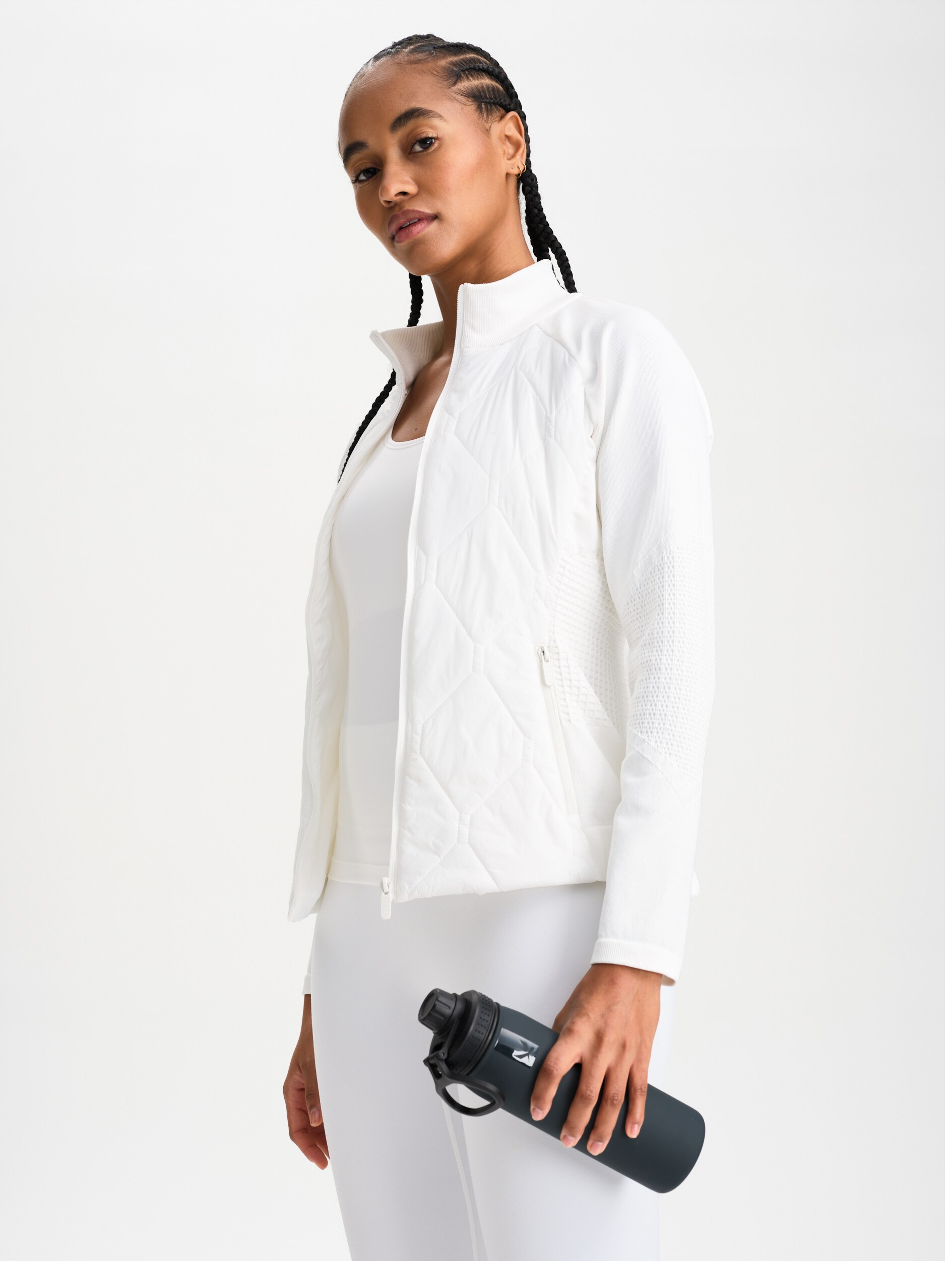 
SOC, 
W Seamless Jacket, 
Detail 1
