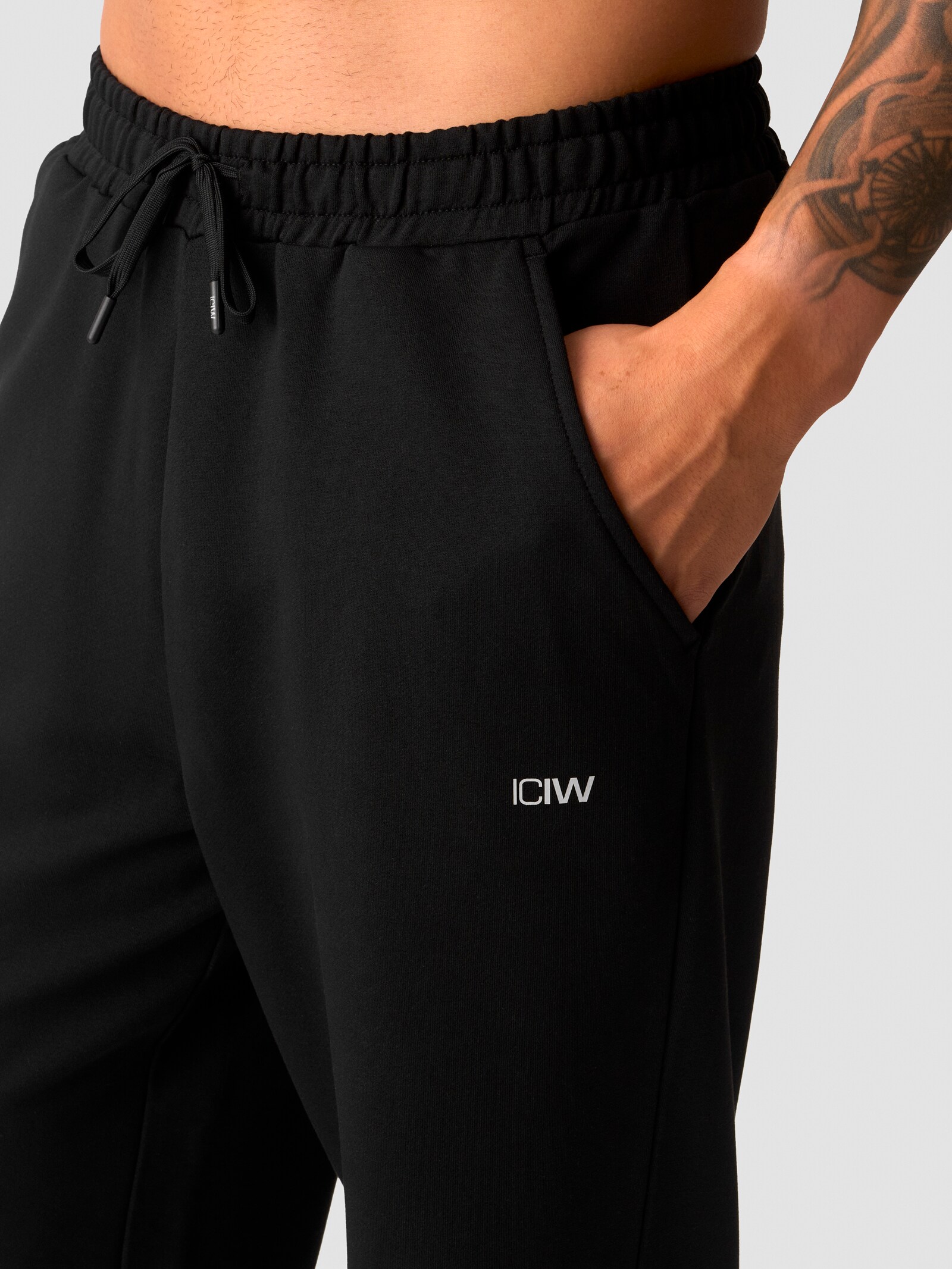 ICANIWILL, STRIDE STRAIGHT LEG SWEAT PANTS M