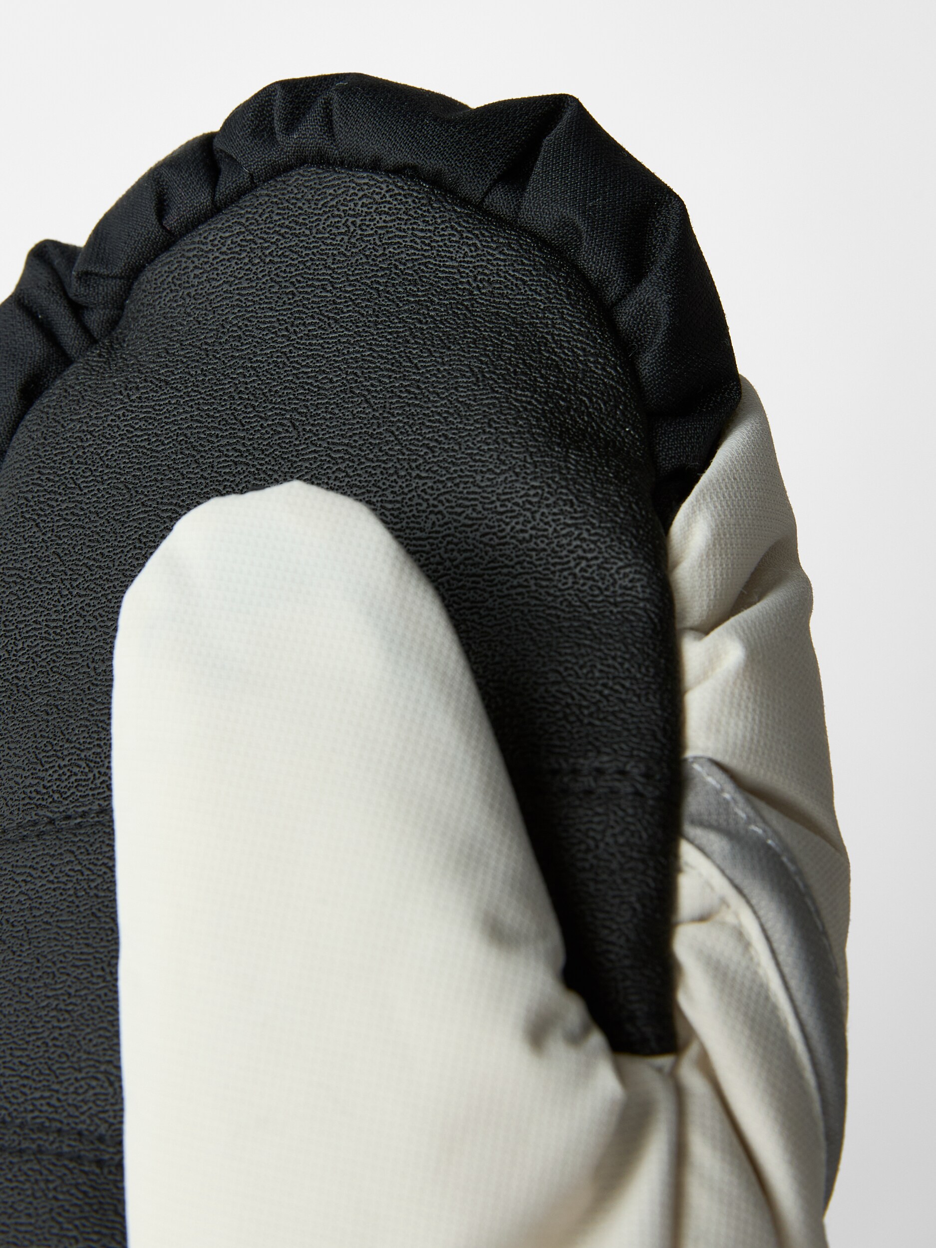 KOMBI, W Spooze Mitten Ii