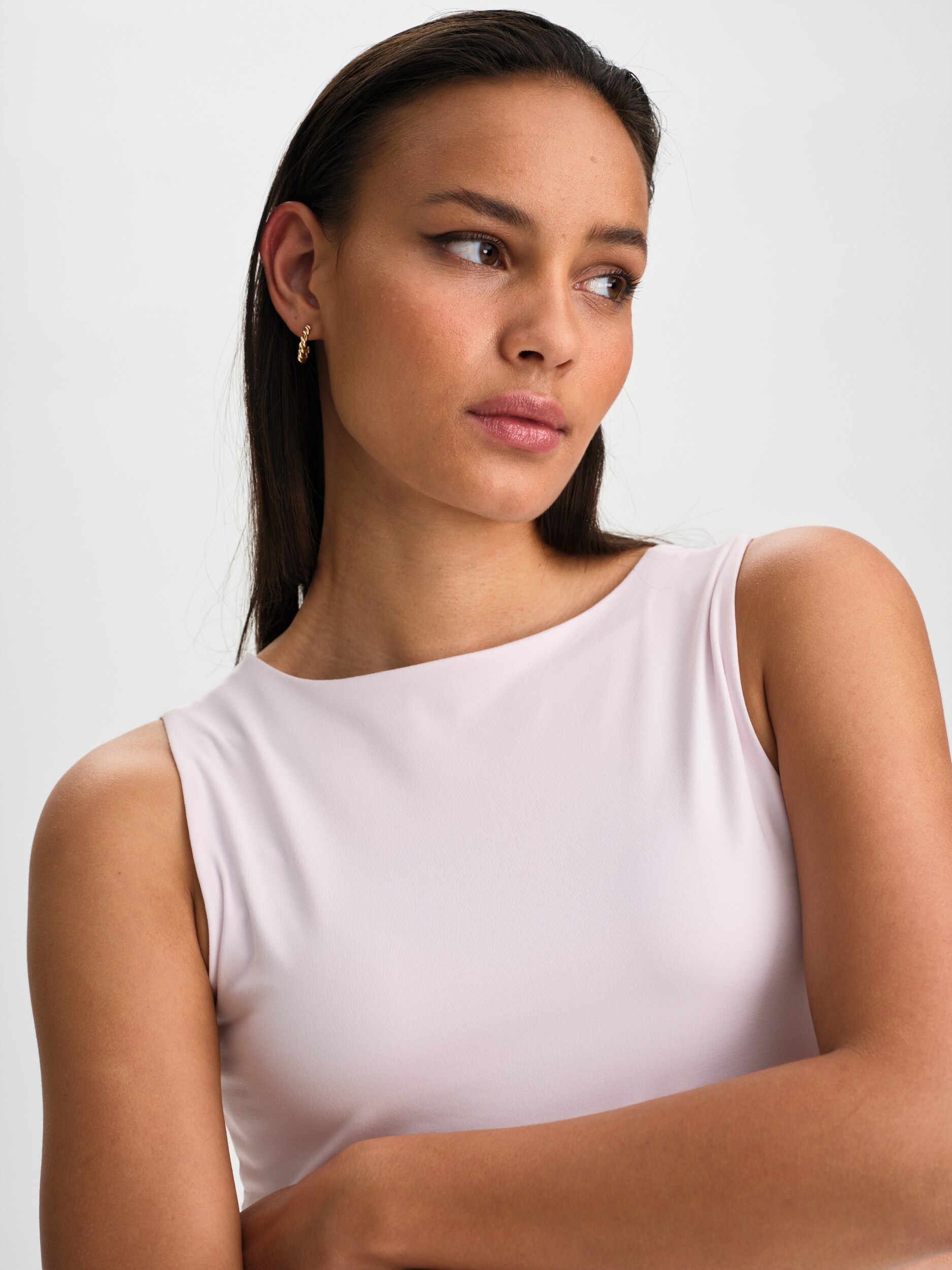 SOC, W Soft Square Singlet