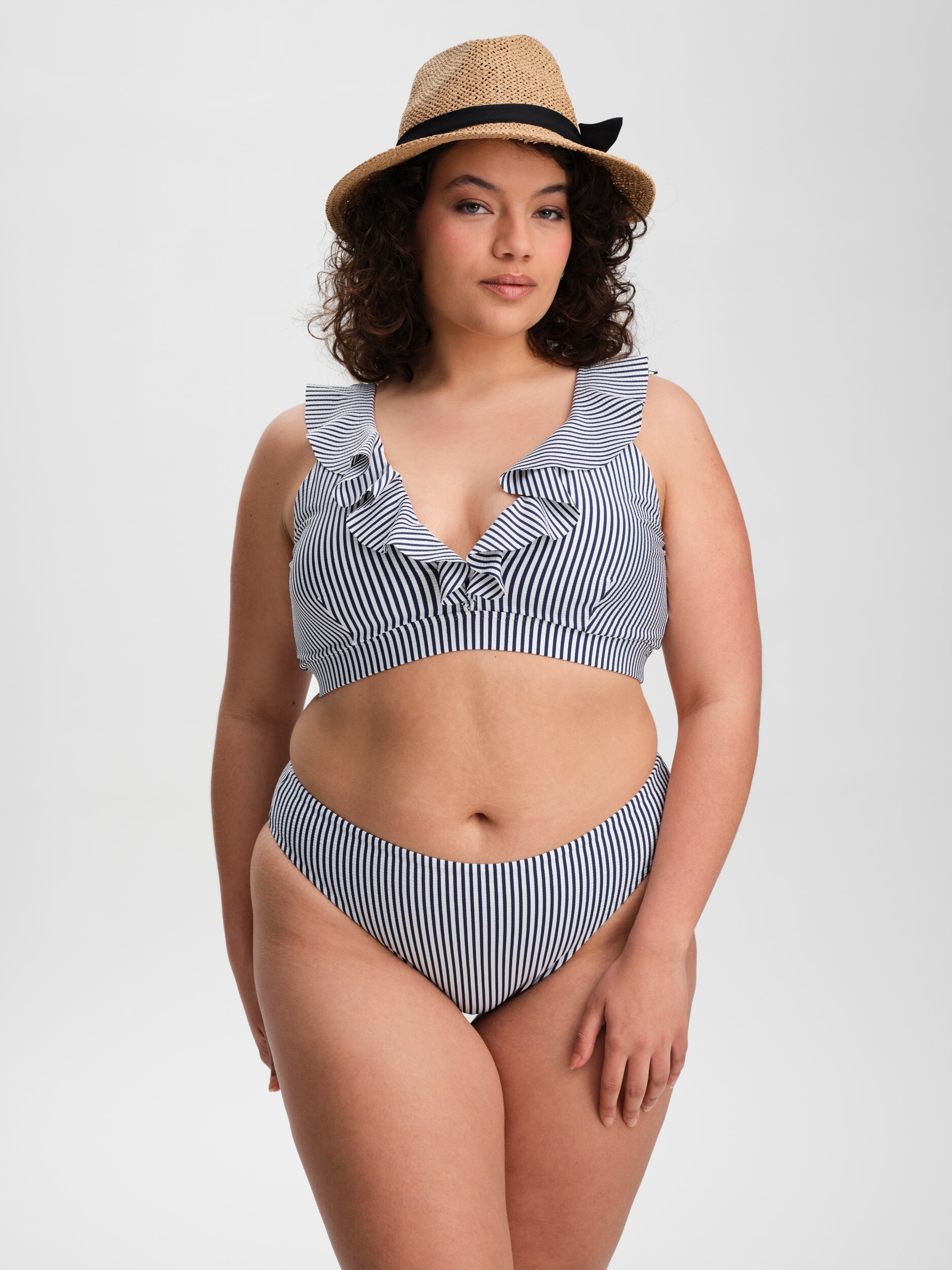 RACE MARINE, W Anthea Brief